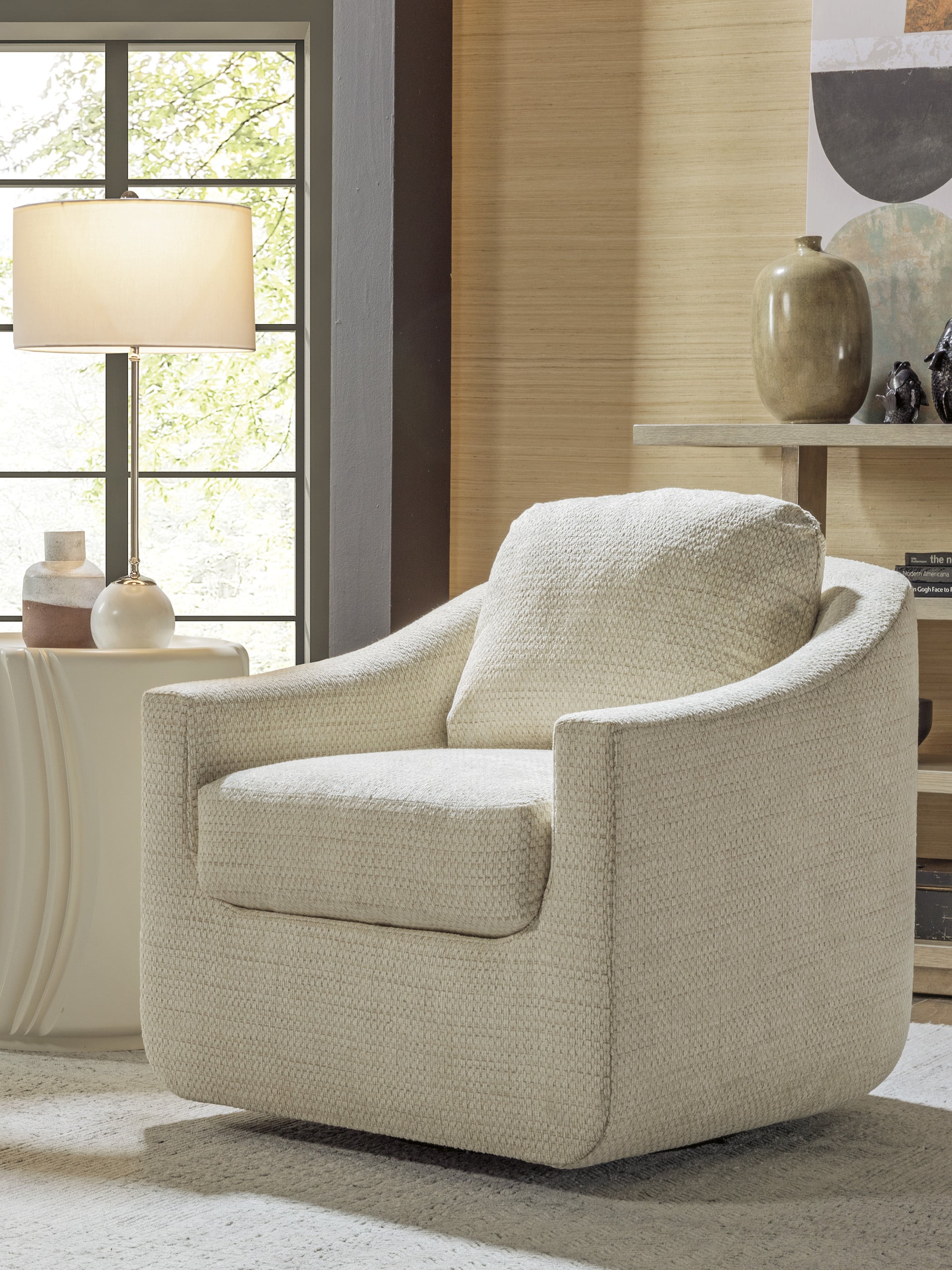 Liz Swivel Chair