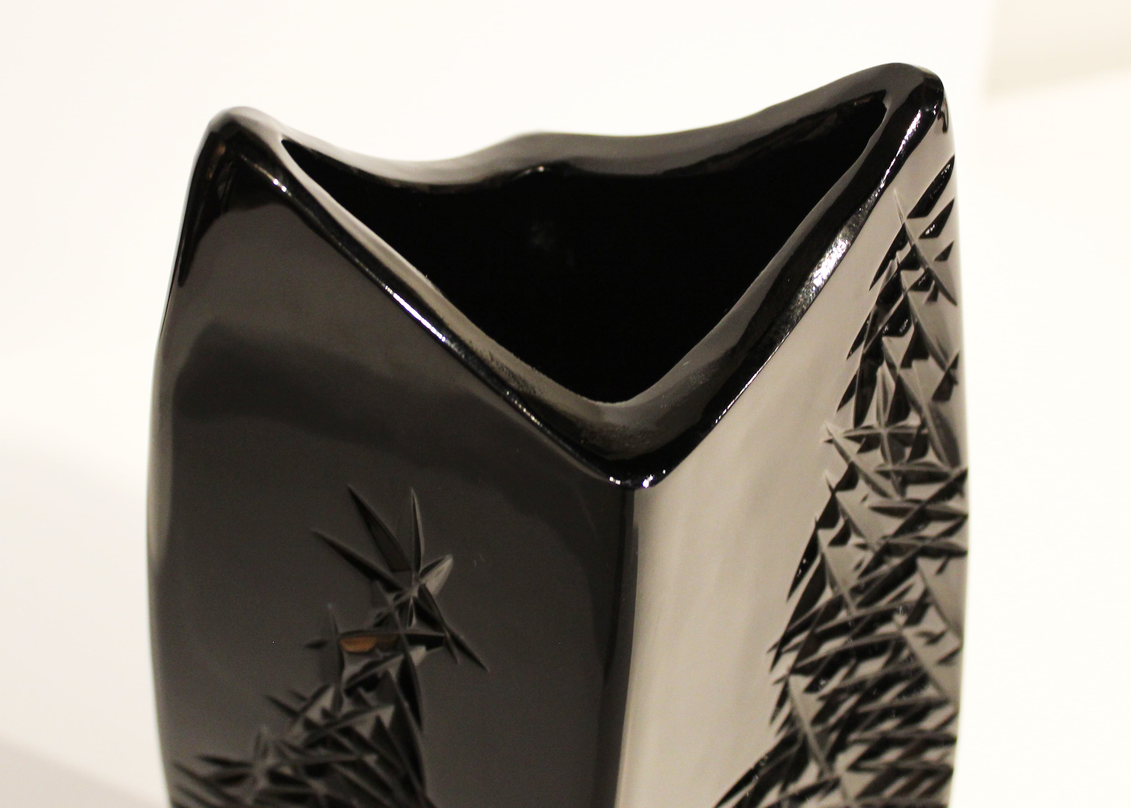 Black Crystal Vase
