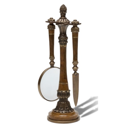 Correspondant's Tools With Stand