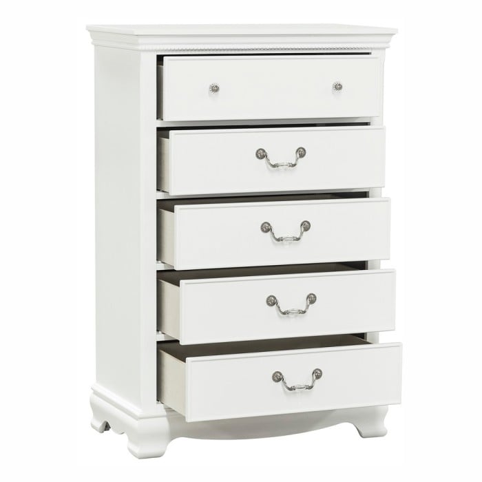 Traditional Chest of Drawers