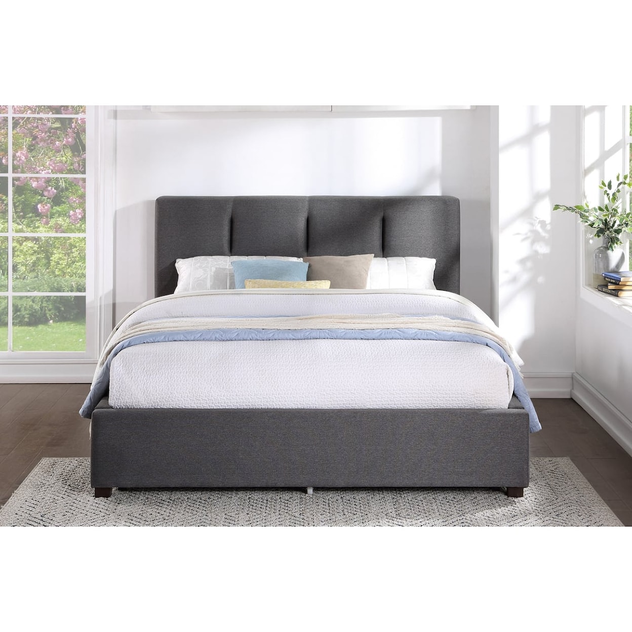 Homelegance Furniture Aitana Queen Bed with Footboard Storage