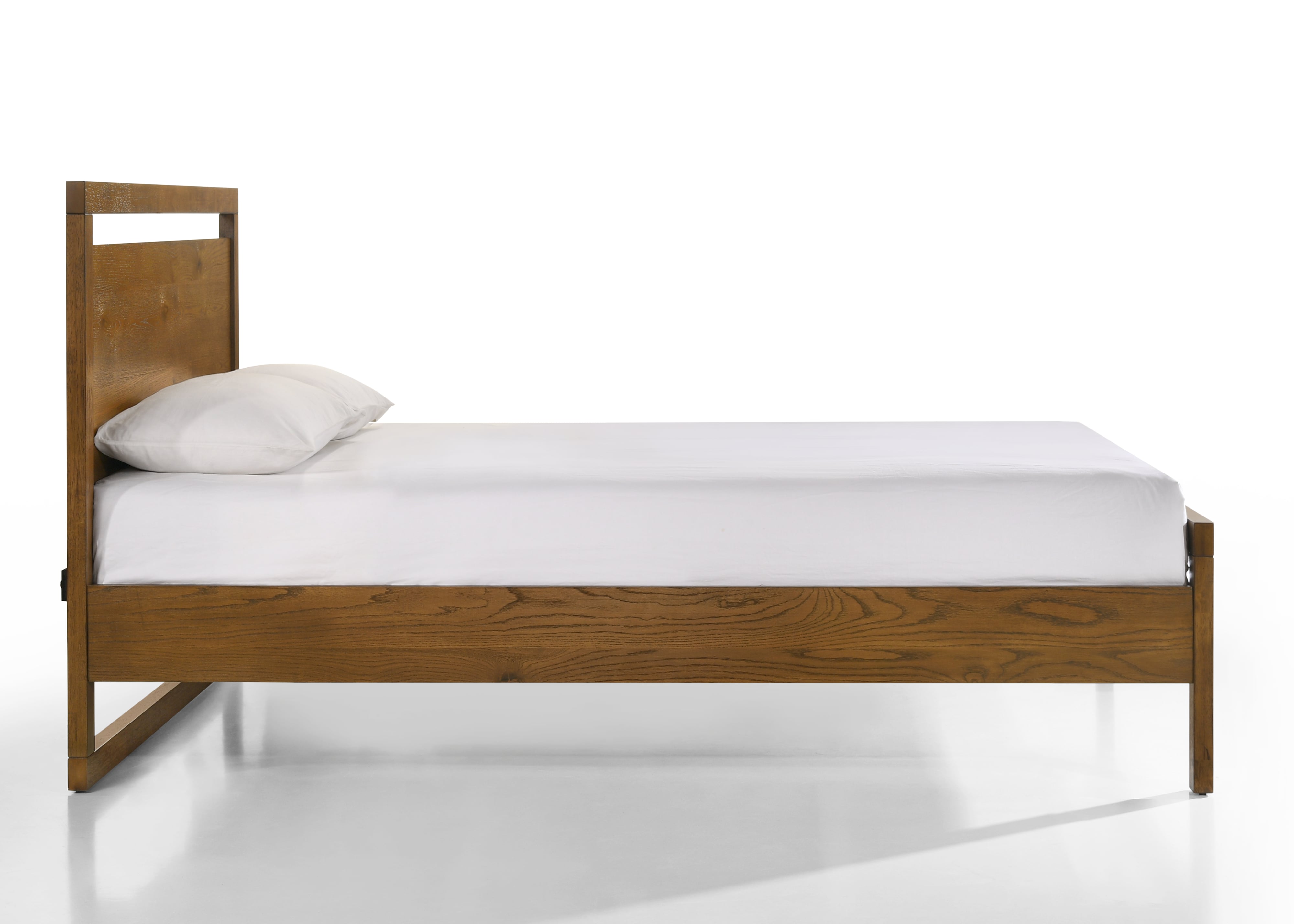 Queen Bed Walnut