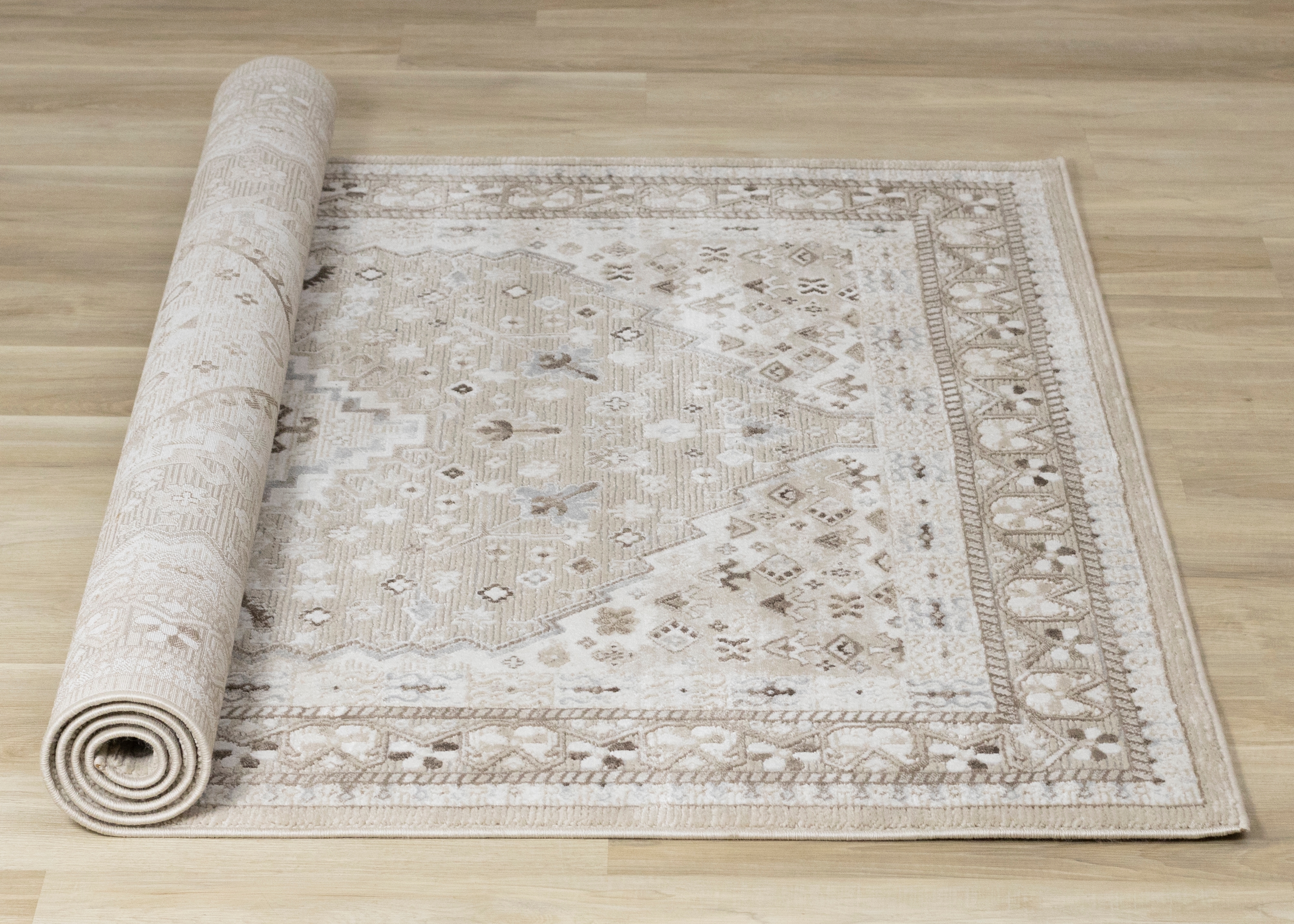 Luca H153 Rug 7'10" x 10'6