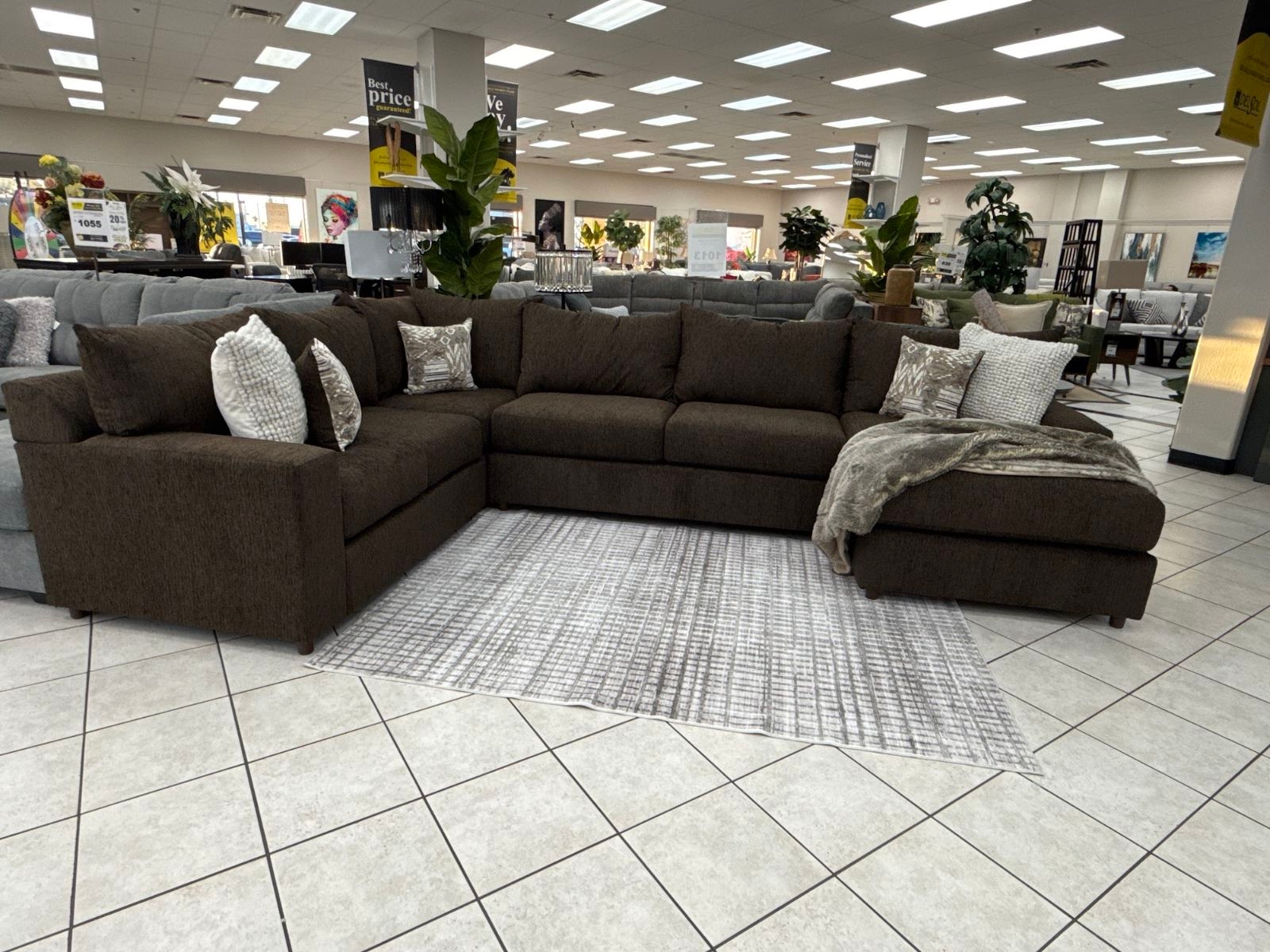 RAF CHAISE 3PC SECTIONAL Carson Chocolate