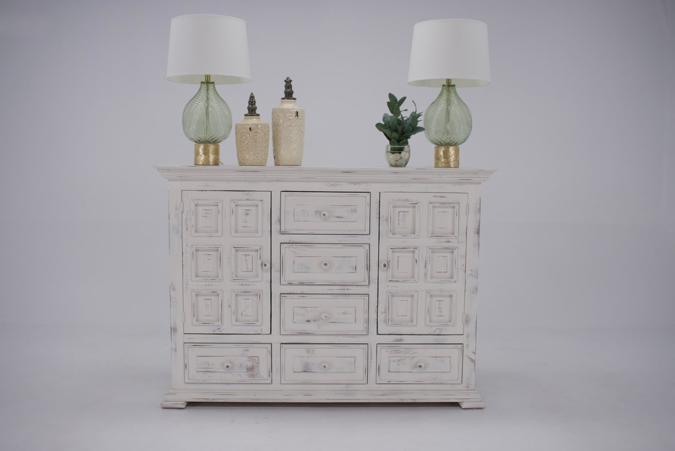 Vintage Chalet Chalet Dresser