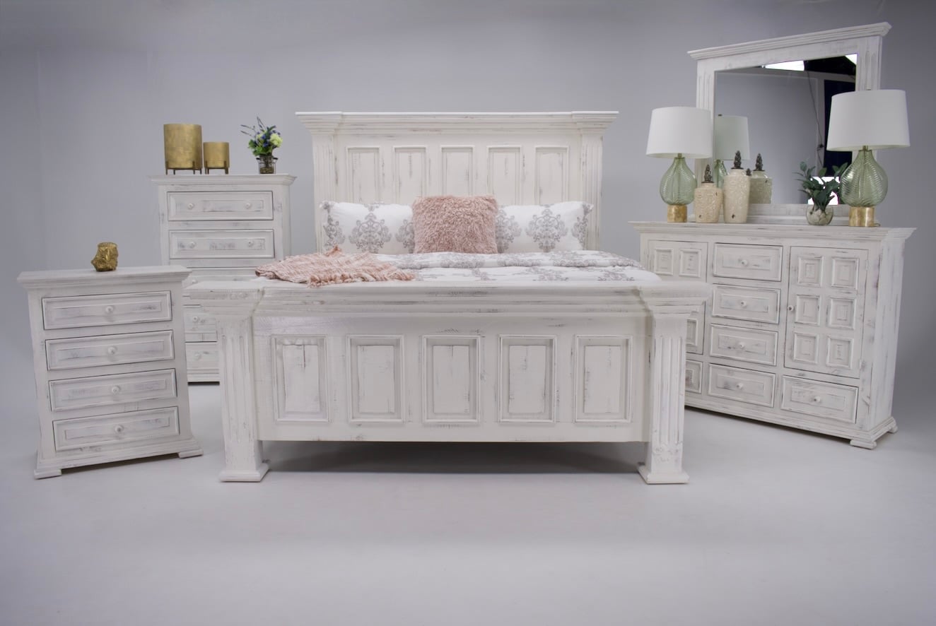 Vintage Chalet Chalet 4 Drawer Nightstand