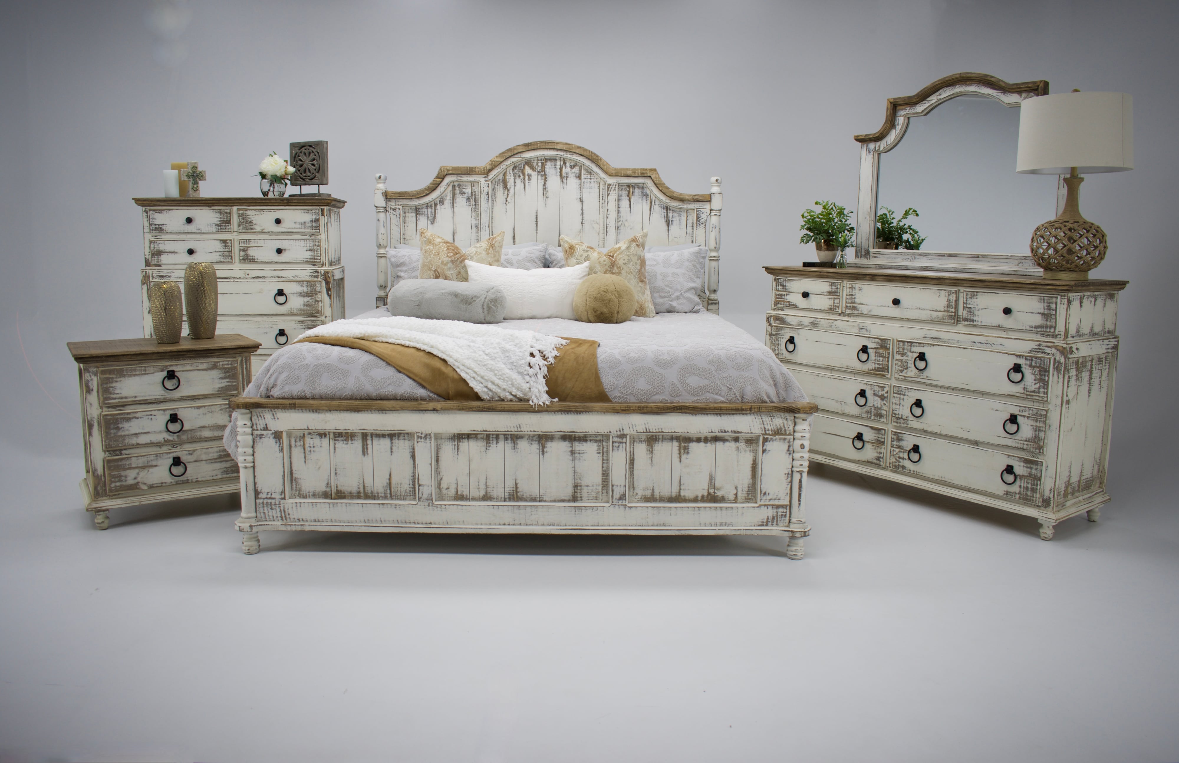 Vintage Clarice Clarice King Bed