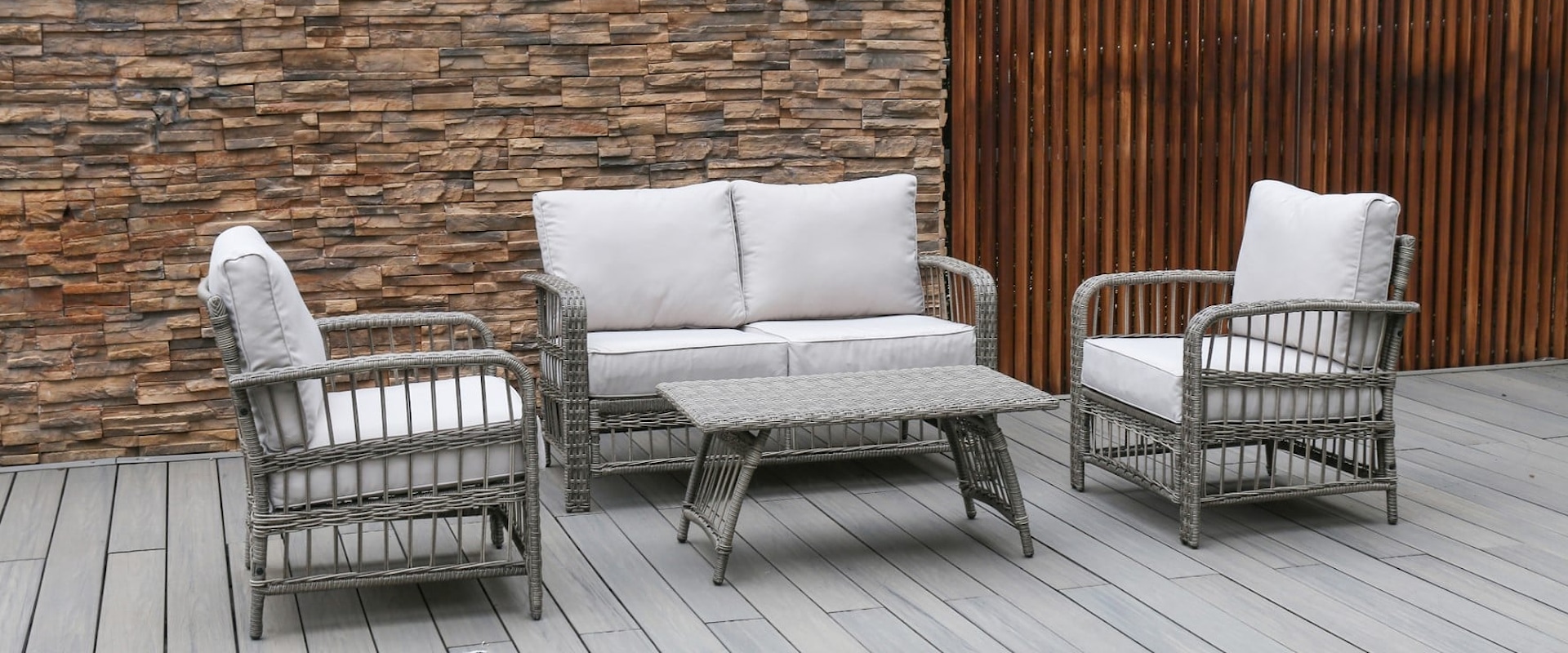 Clarice Outdoor Chat Set