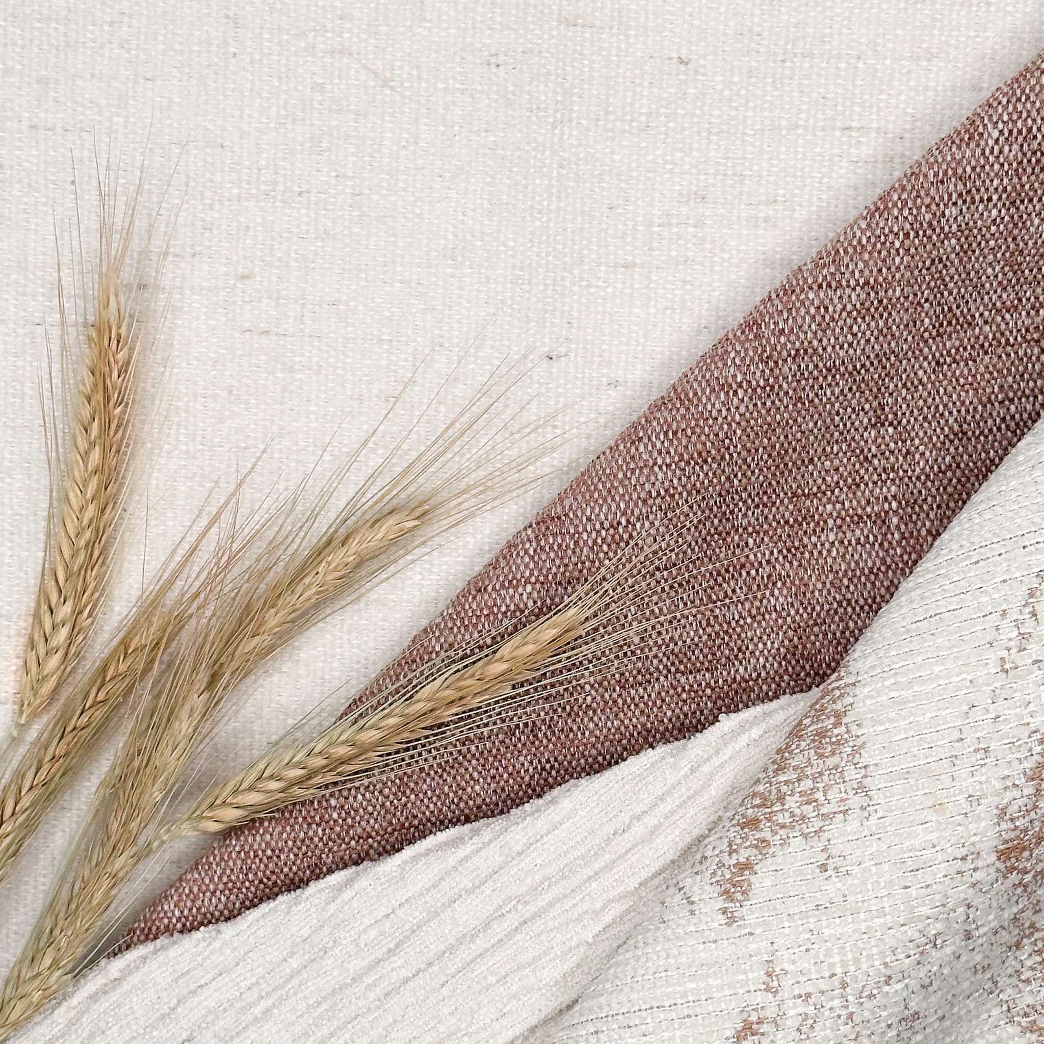 Tiltback Customizable Ottoman