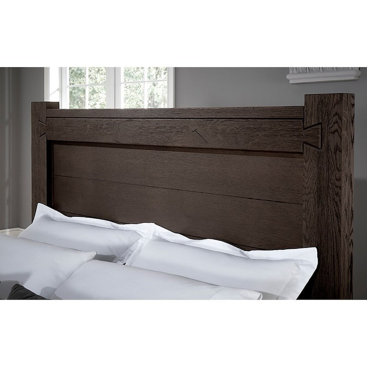 Vaughan-Bassett Denver King Poster Block Bed