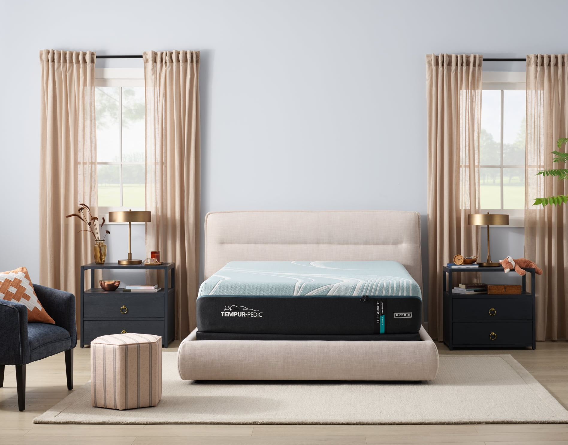 Queen LuxeAdapt 2.0 Medium Hybrid Mattress