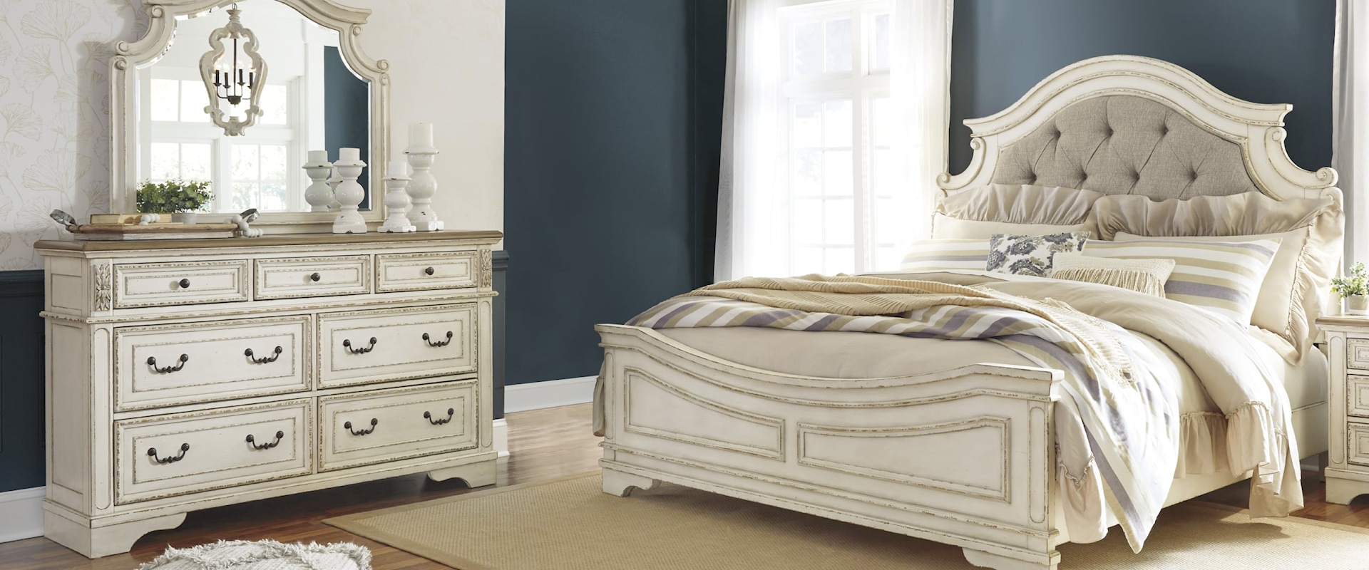 Queen 5-PC Bedroom Group Including Dresser, Mirror, Queen Headboard, Footboard and Rails