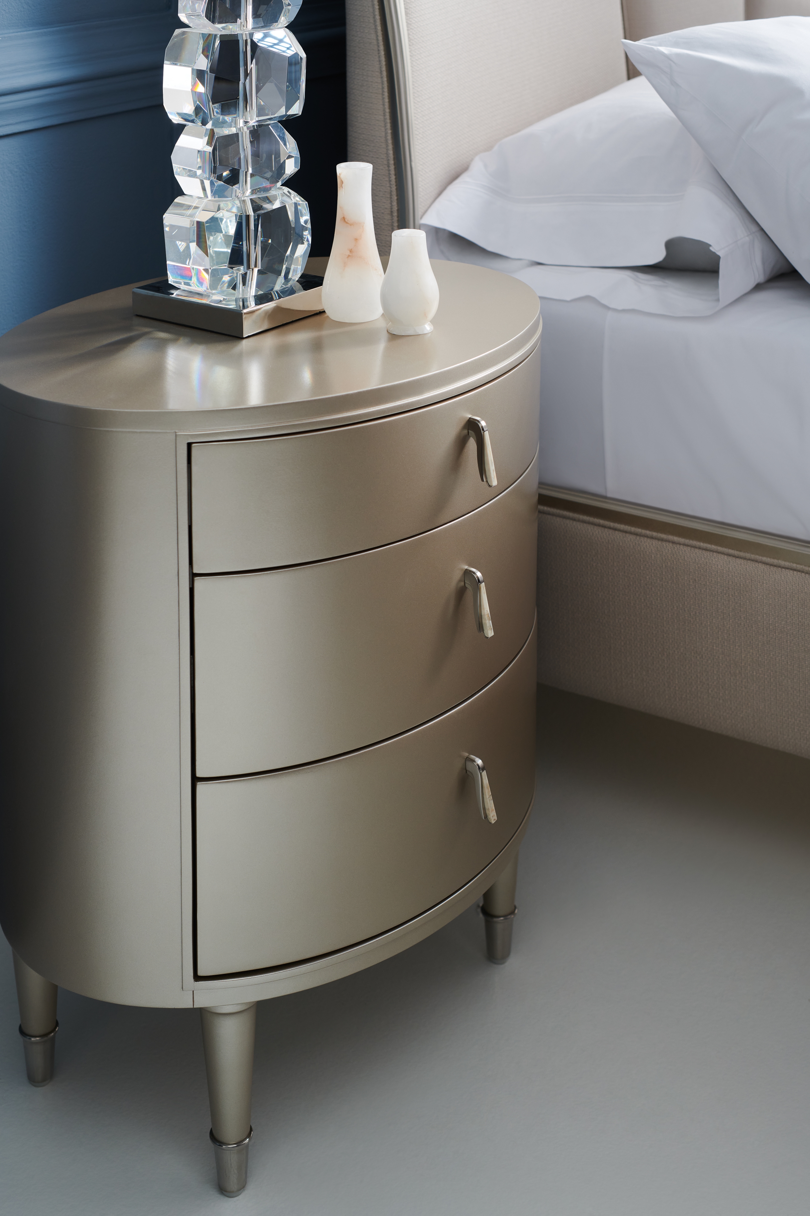 Caracole Caracole Classic Nightstands