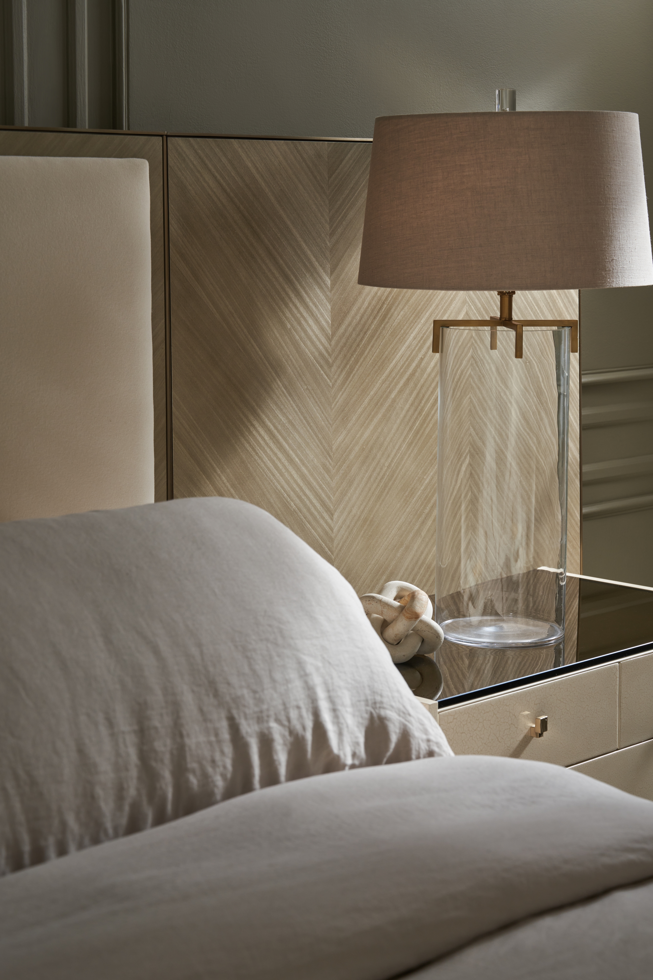 Anthology Qn Bed W/Wings