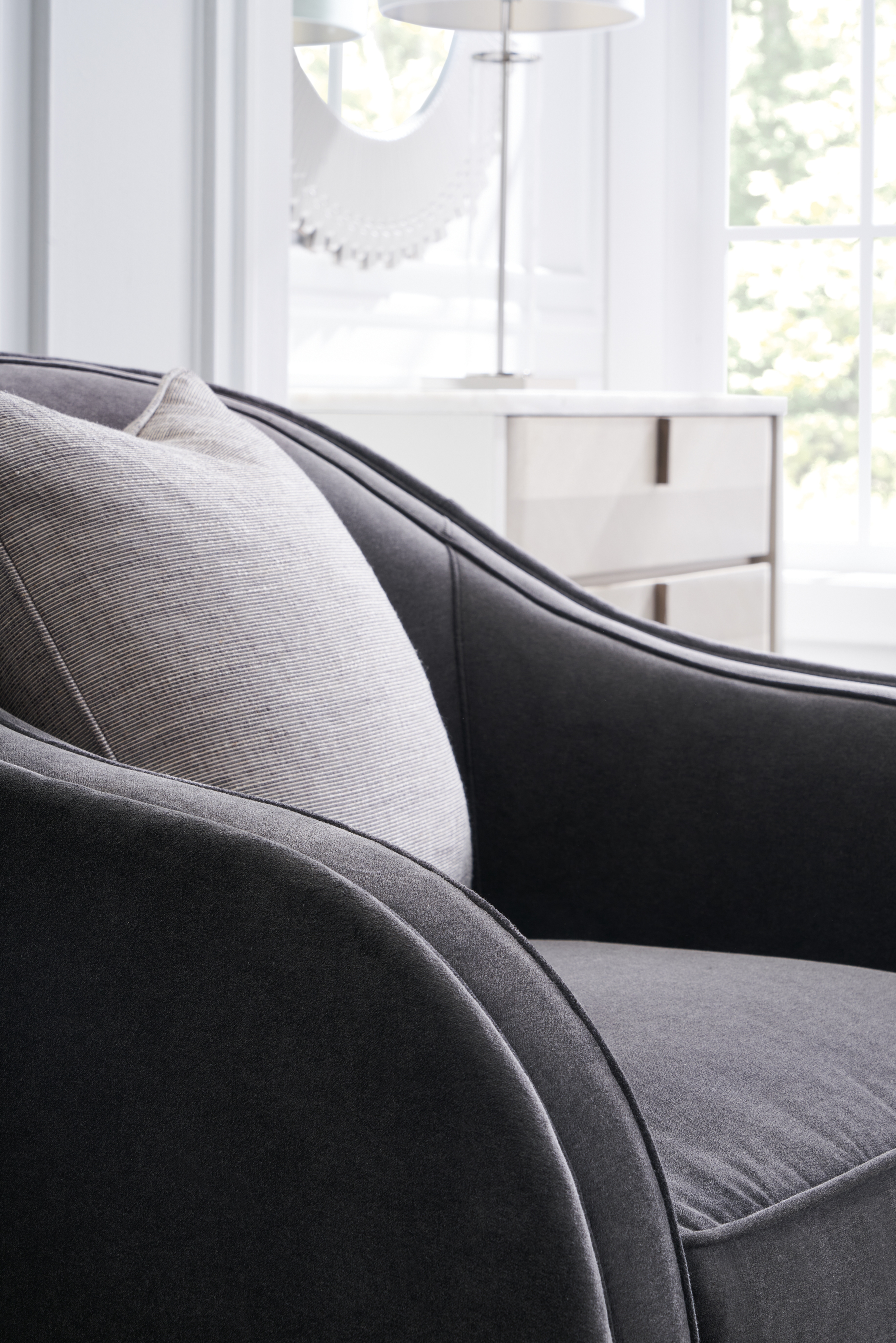 Caracole Caracole Upholstery Eclipse Chair