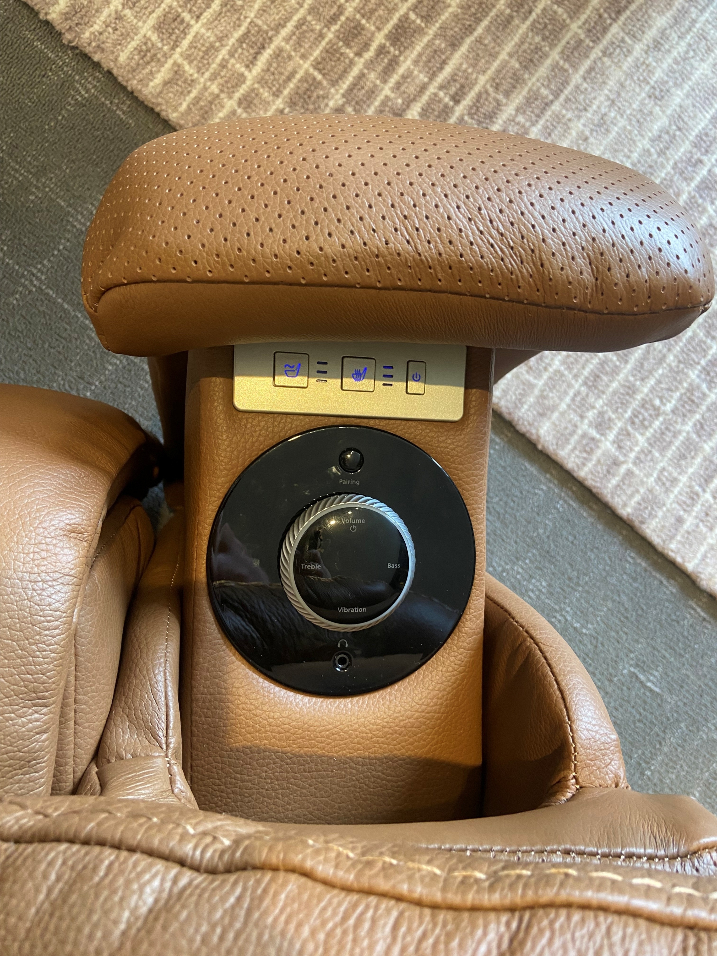 Moto Motion Moto Motion Triple Power Home Theater Recliner