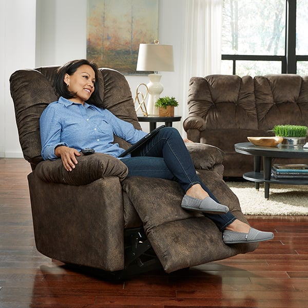 Best Home Furnishings Romulus POWER ROCKER RECLINER