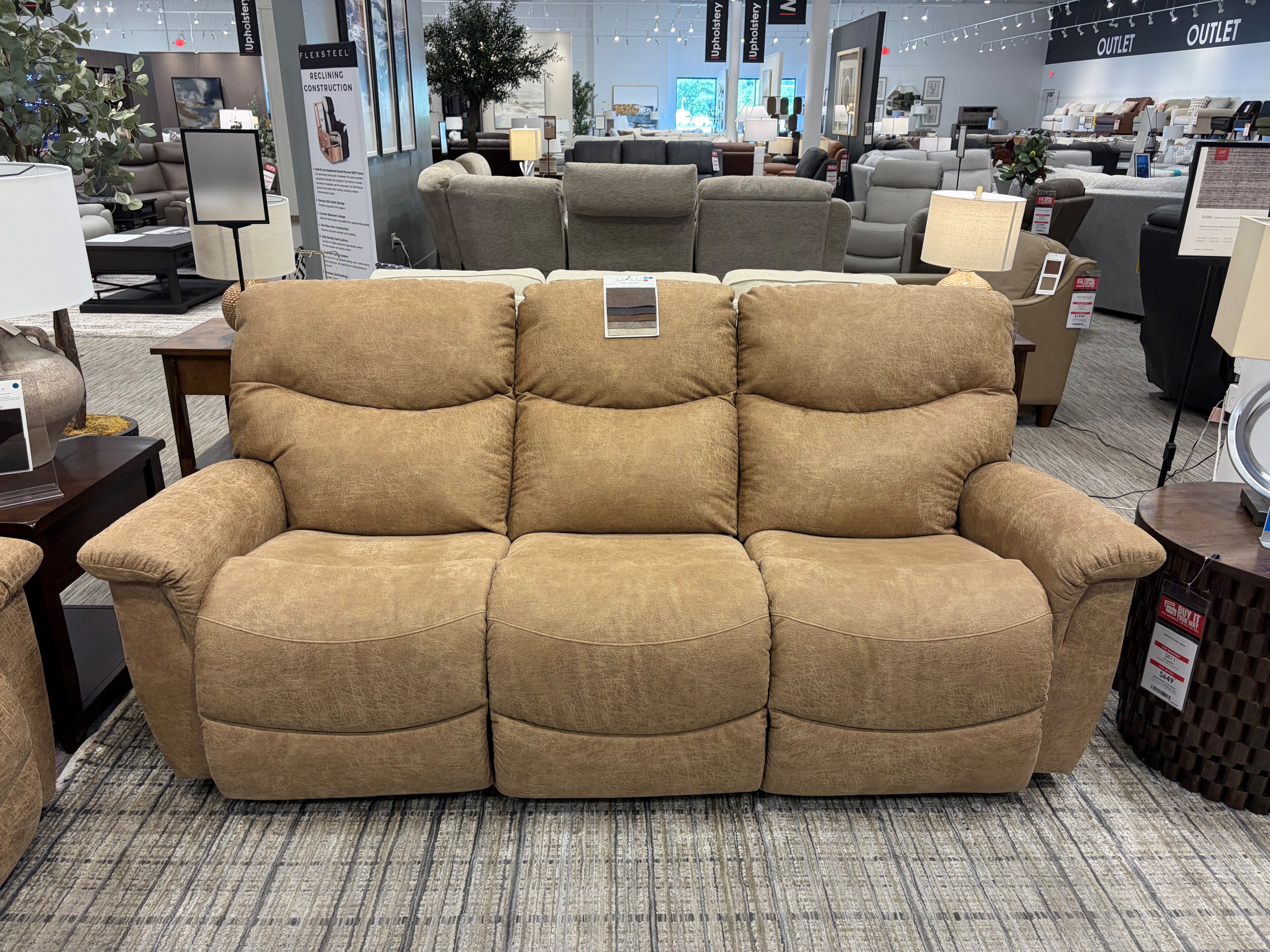 La-Z-Boy Trouper 444-724-D185553 Manual Reclining Sofa | Steger's
