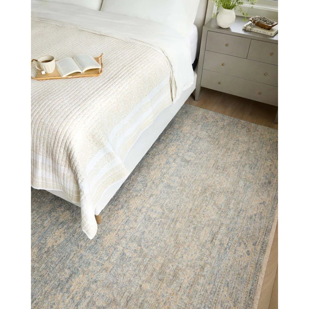 Loloi Rugs Blake 6'7'' x 9'10'' SKY / BEIGE