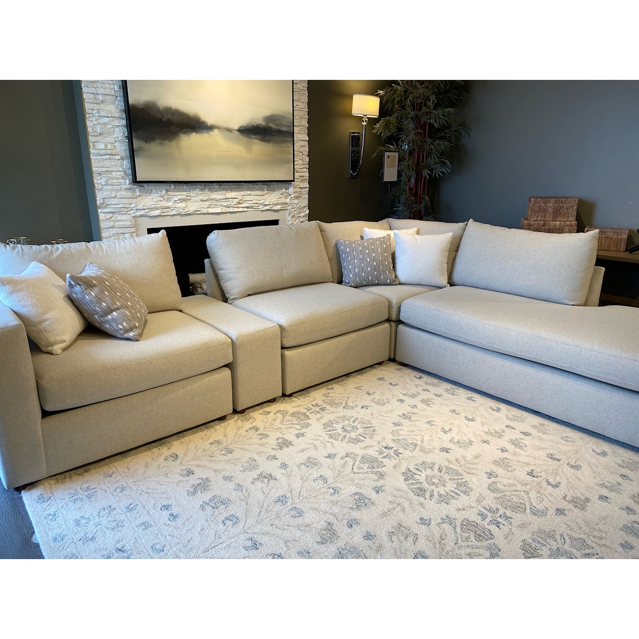 Bassett Beckham Modular Sectional w/Console & Chaise