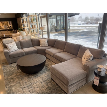 Stationary Sectional w/Chaise