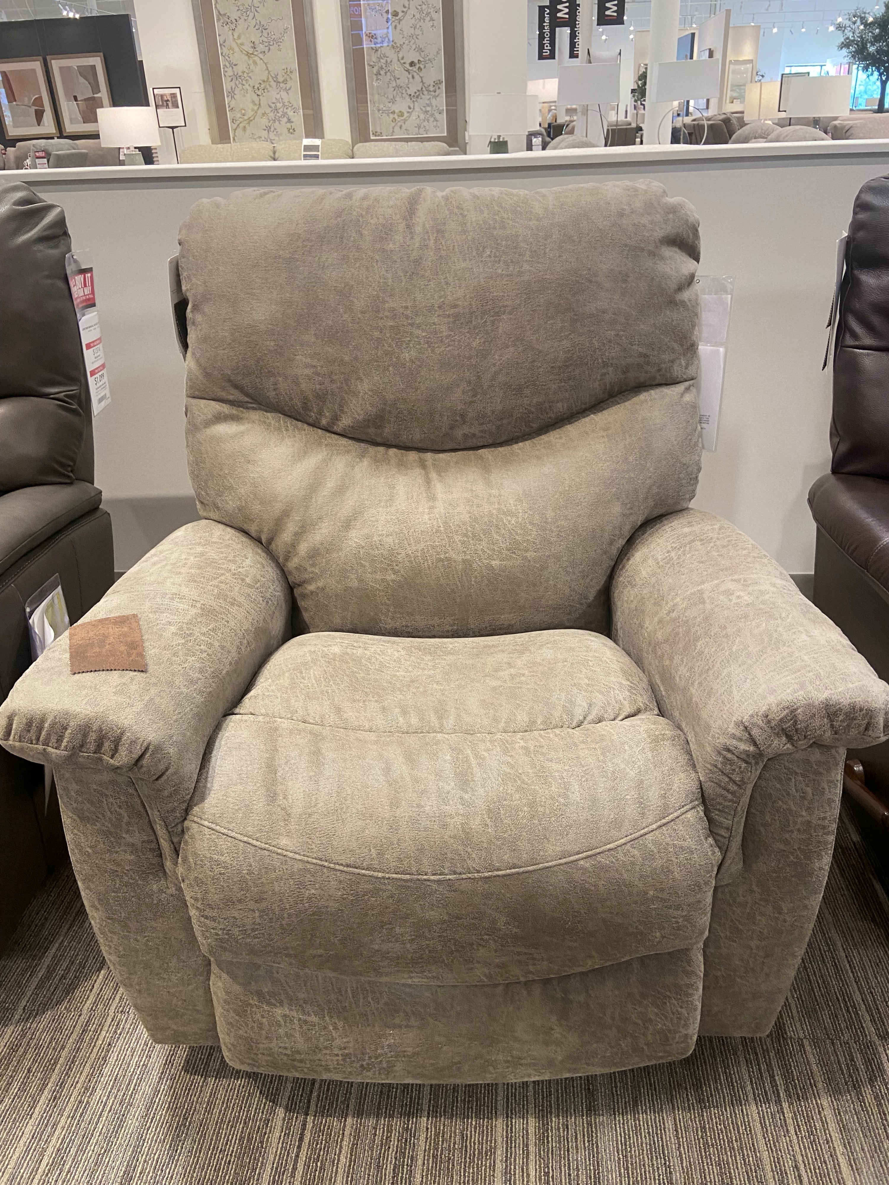 La-Z-Boy Pinnacle 010-512-D160662 Casual Rocking Reclining
