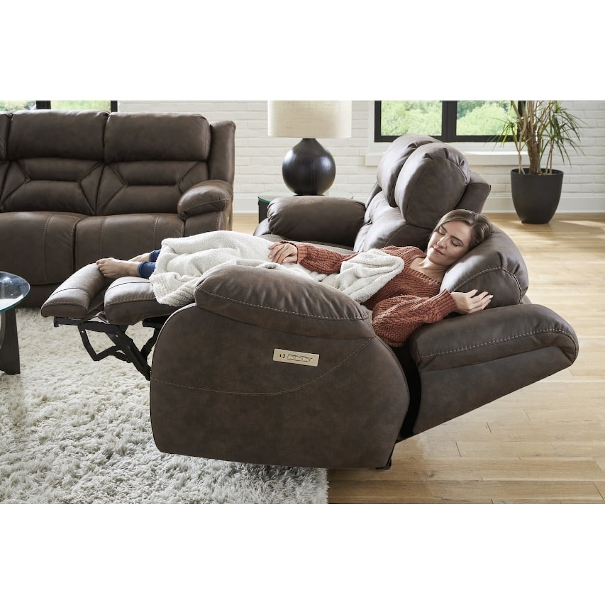 HomeStretch Skywalker Zero Gravity Wall-Saver Recliner