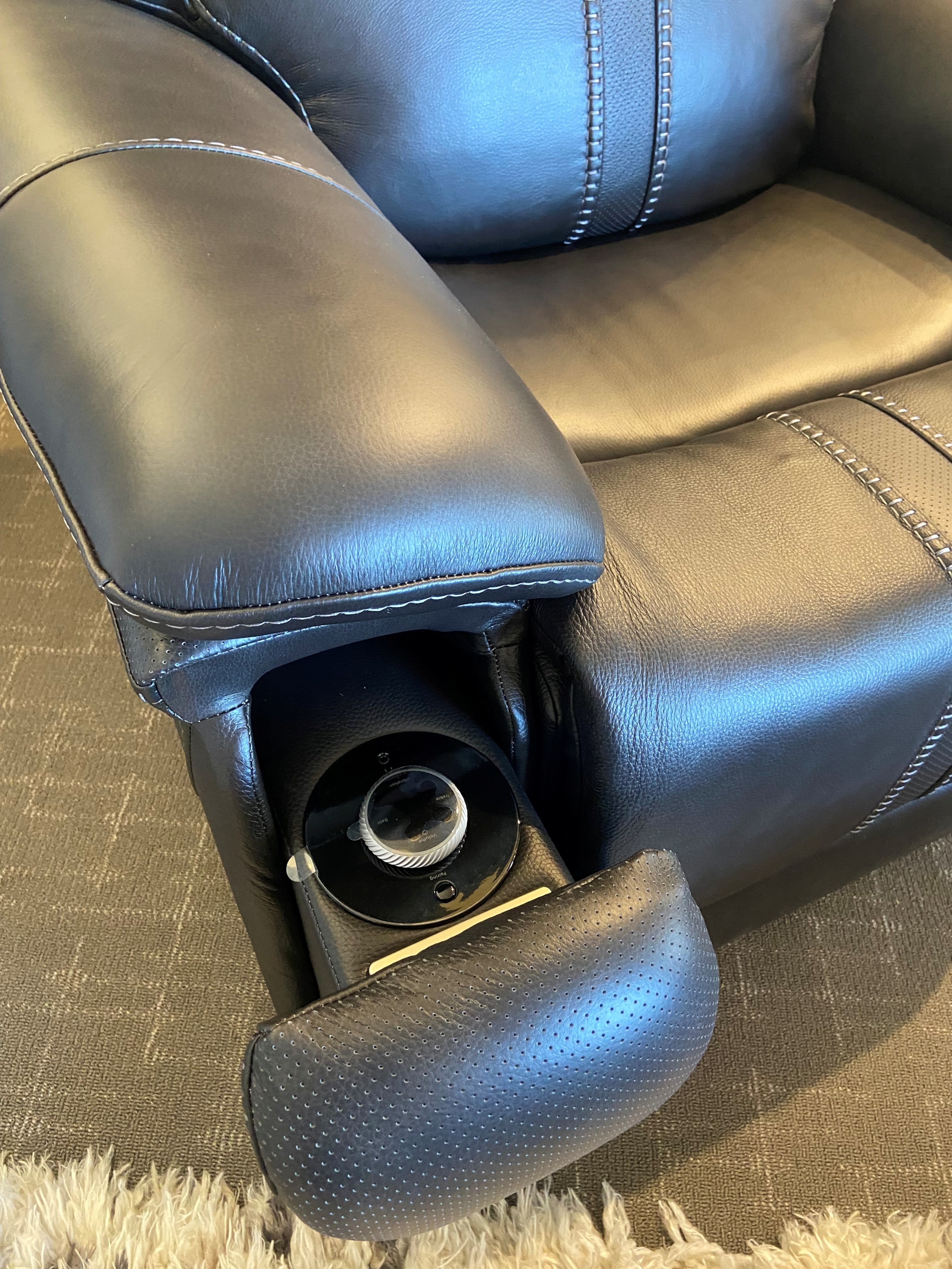 Multi Media Zero-G Power Recliner