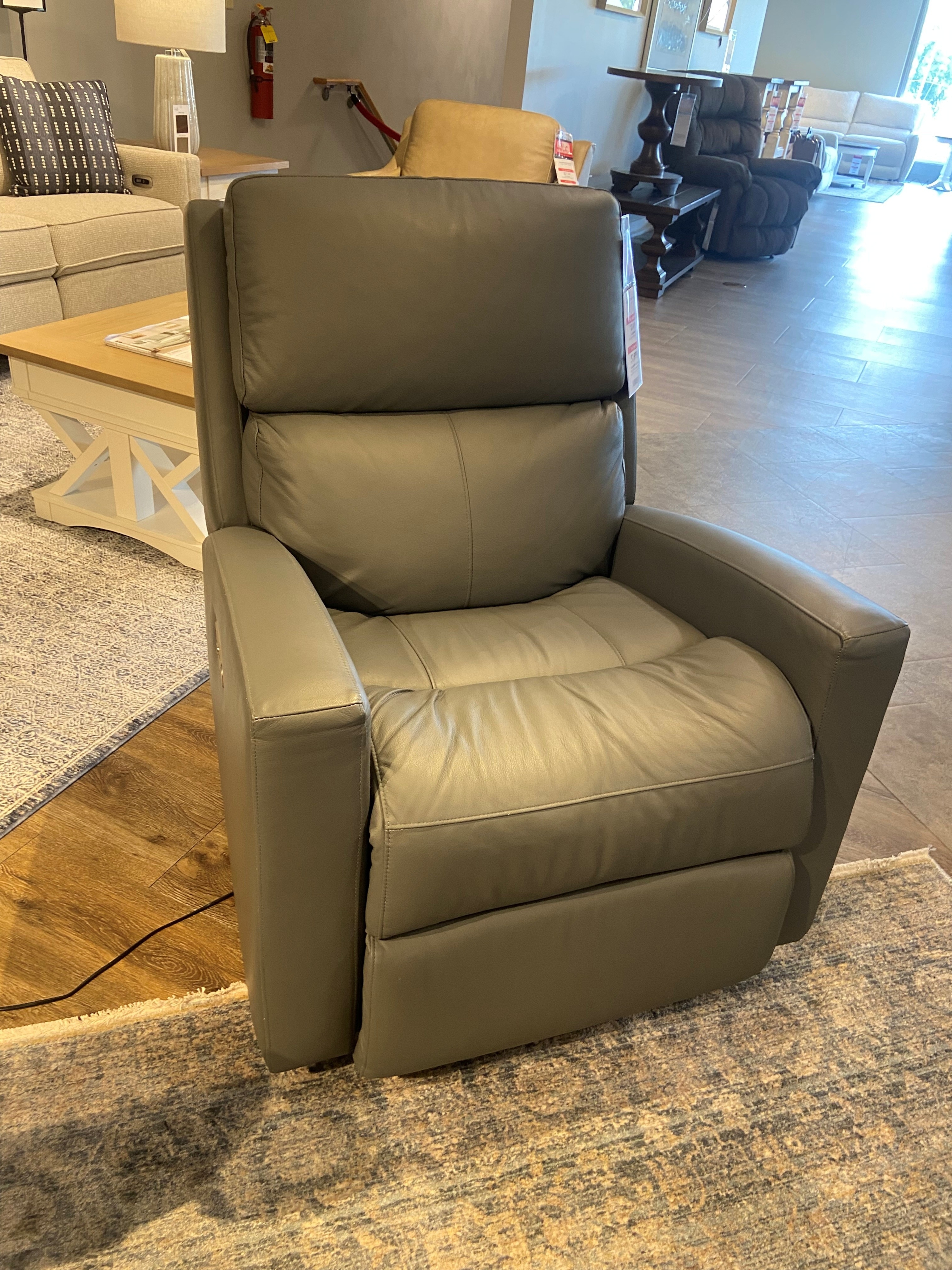 Power Rocker Recliner w/ Power Headrest
