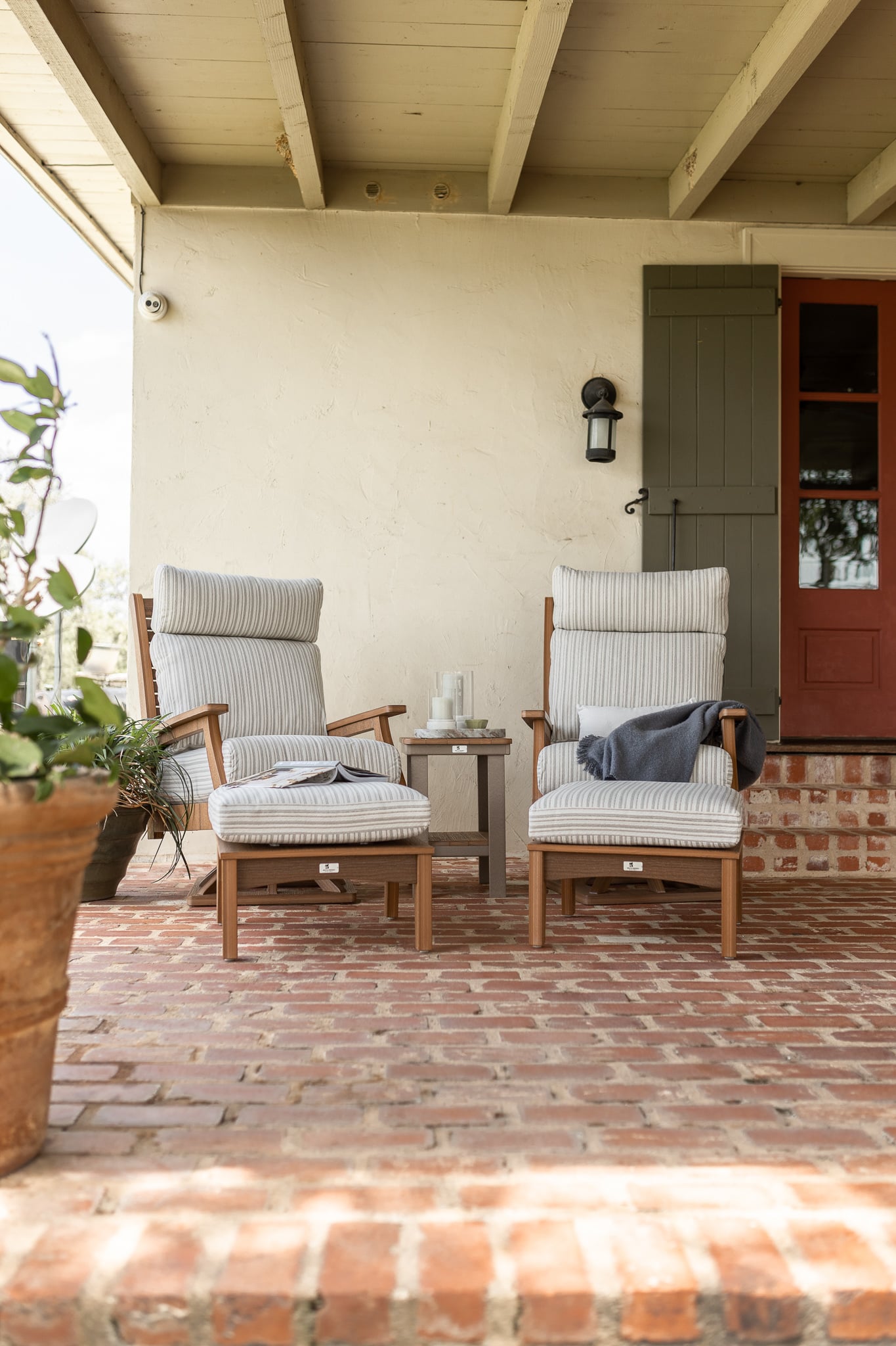 High-Back Swivel Rocker