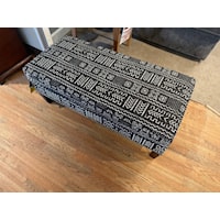 Casual Bench Style Ottoman with Lift Top Storage