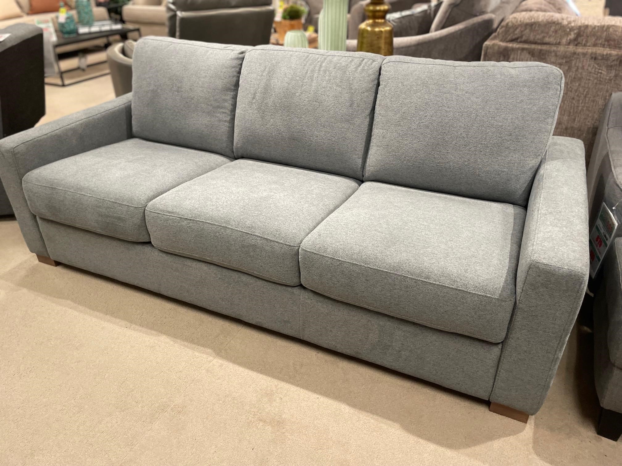 Digio Leather Sofas Vinnie Queen Sleeper Sofa