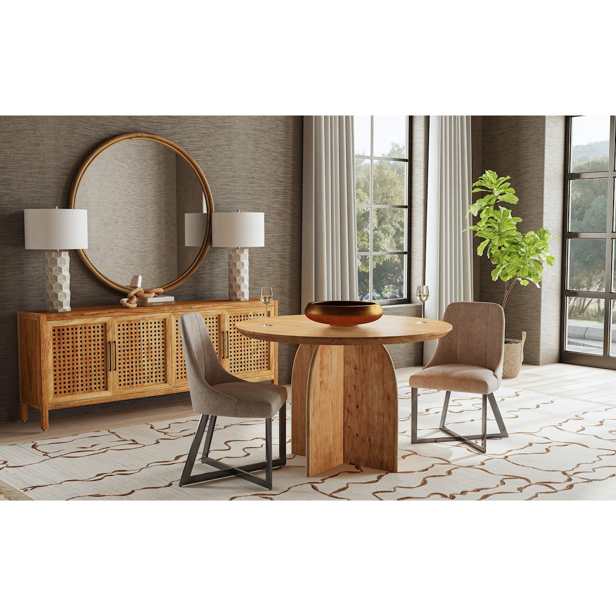 Bassett Mirror Dining Tables Round Dining Table