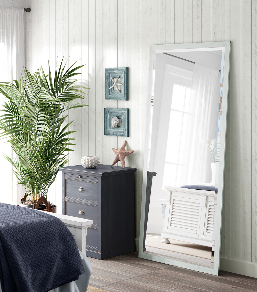 Bassett Mirror M4537BEC Skyler Leaner Mirror Corner Furniture