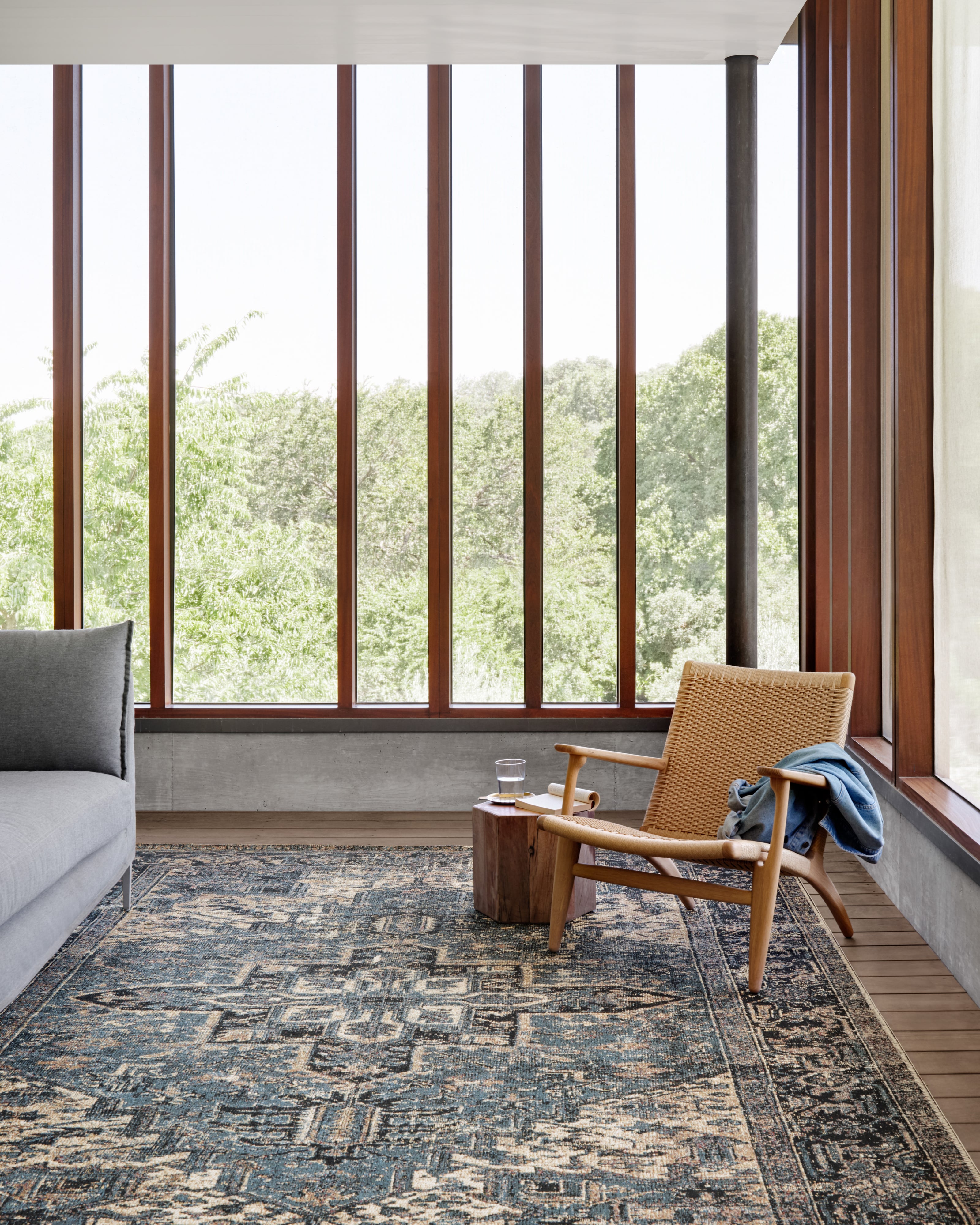 6'7" x 9'4" Ocean / Midnight Rug