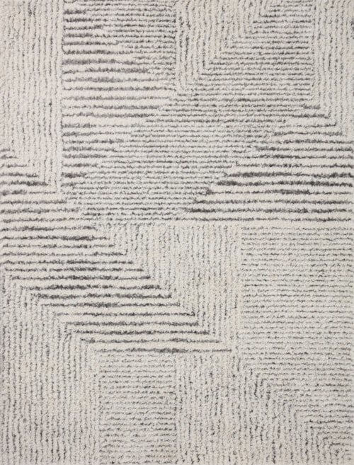 7'10" x 10' Ivory / Grey Rug