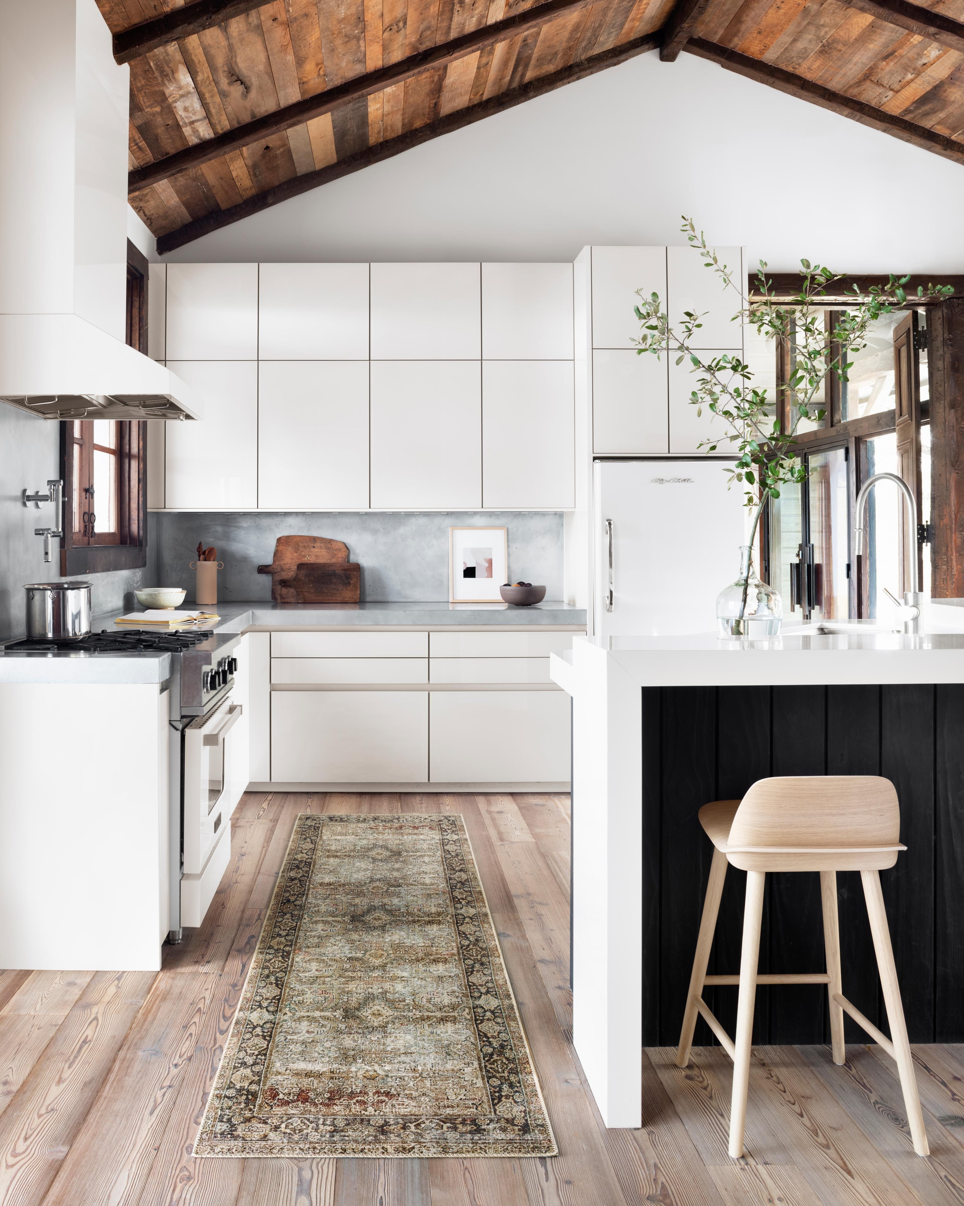 Loloi Rugs Layla 2'3" x 3'9"  Rug