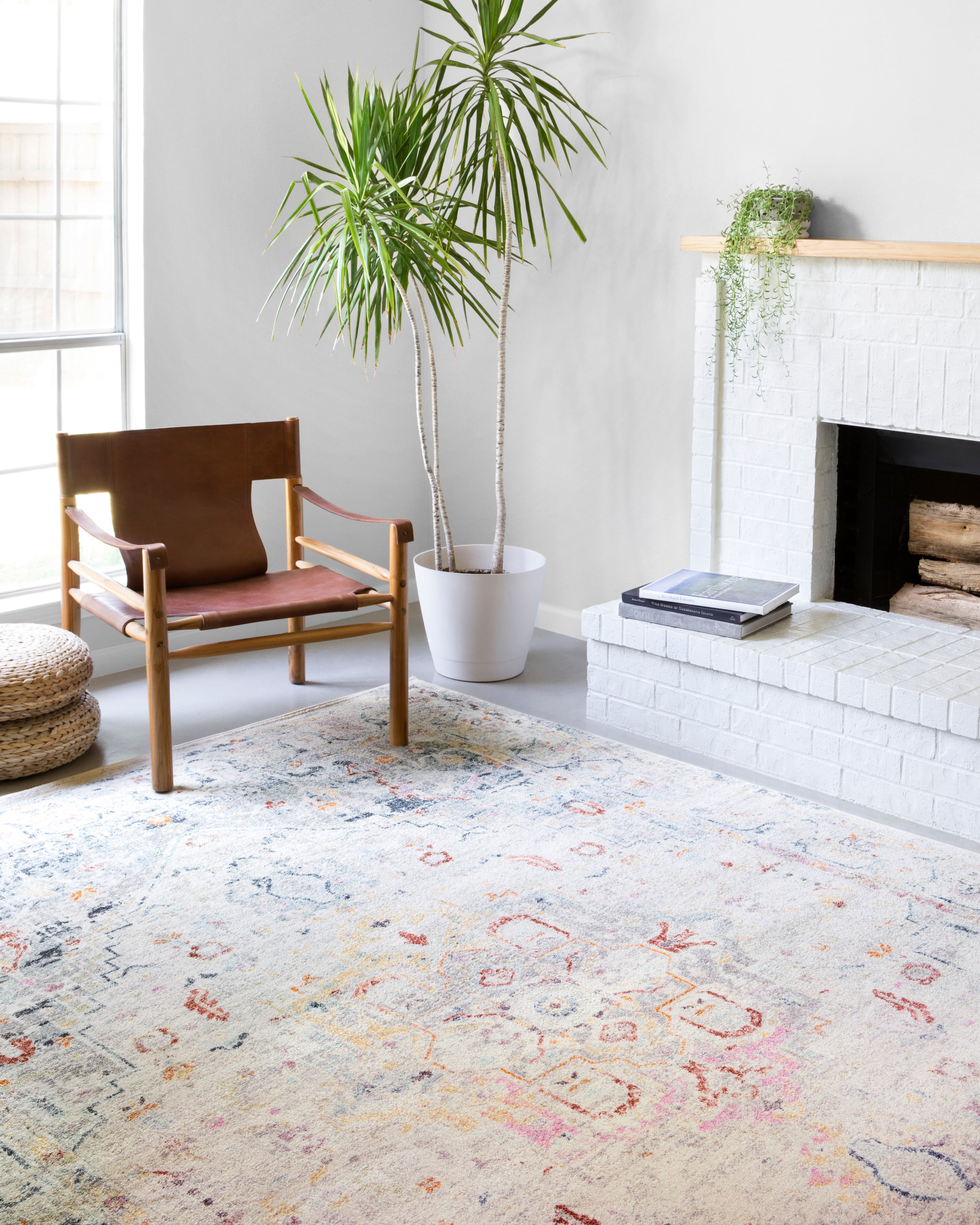 2'5" x 10'6" Lt Grey / Multi Rug