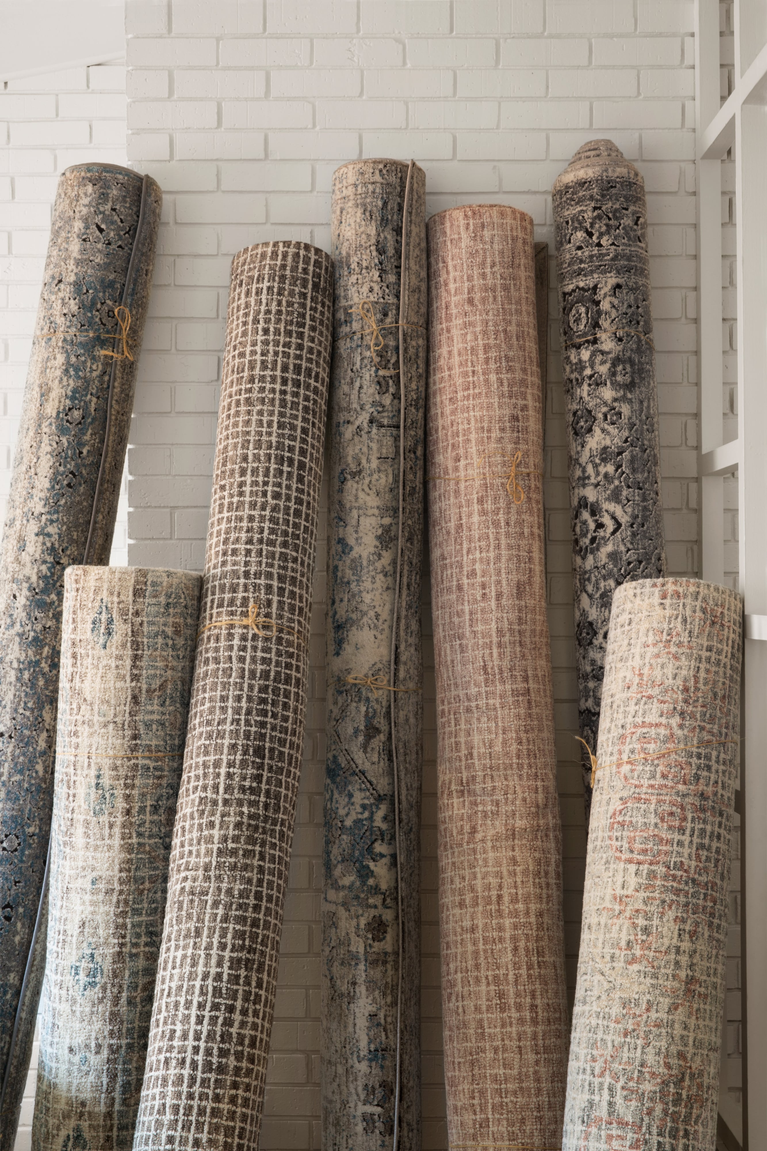 Loloi Rugs Giana 5'-0" x 7'-6" Area Rug