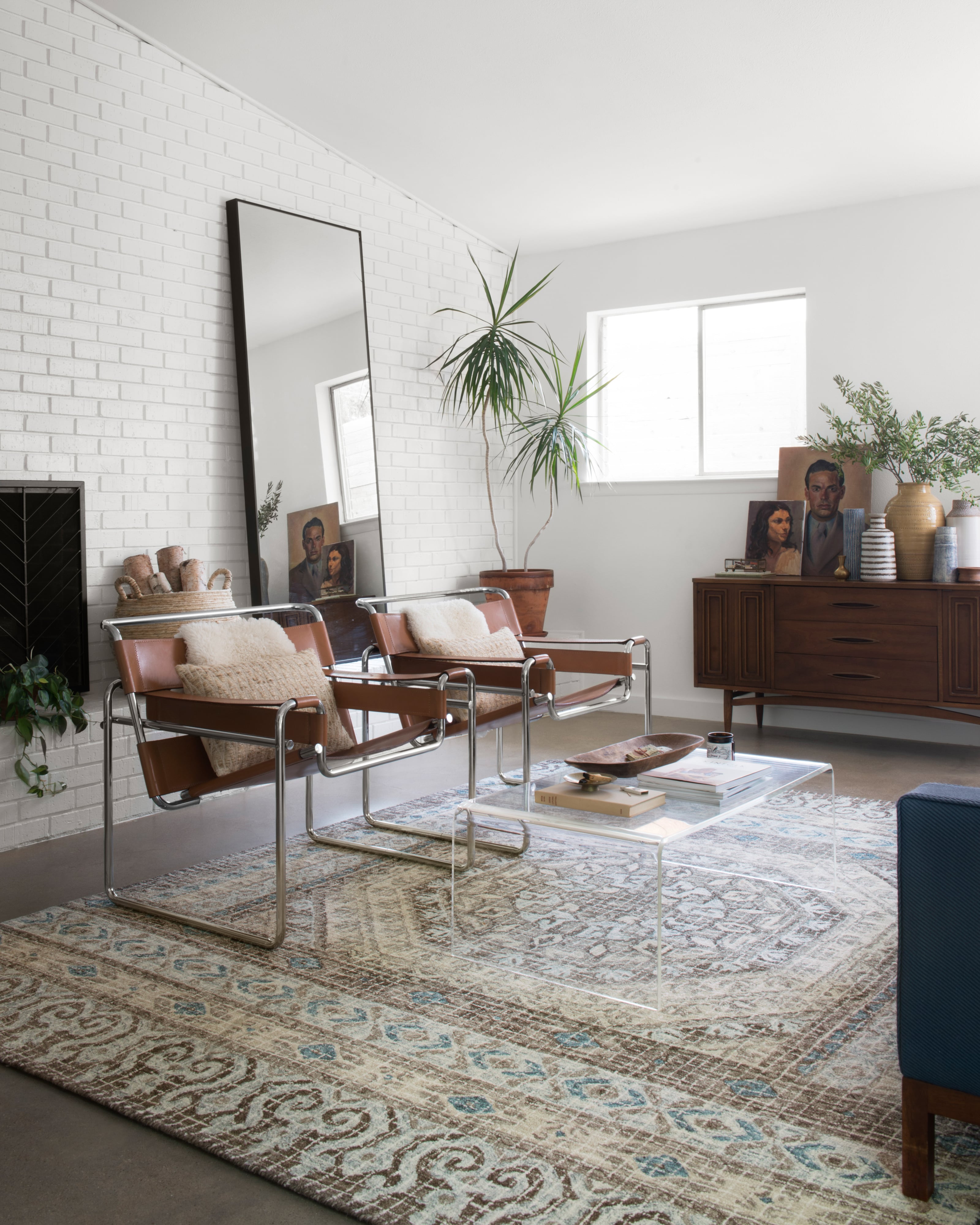 5'-0" x 7'-6" Area Rug