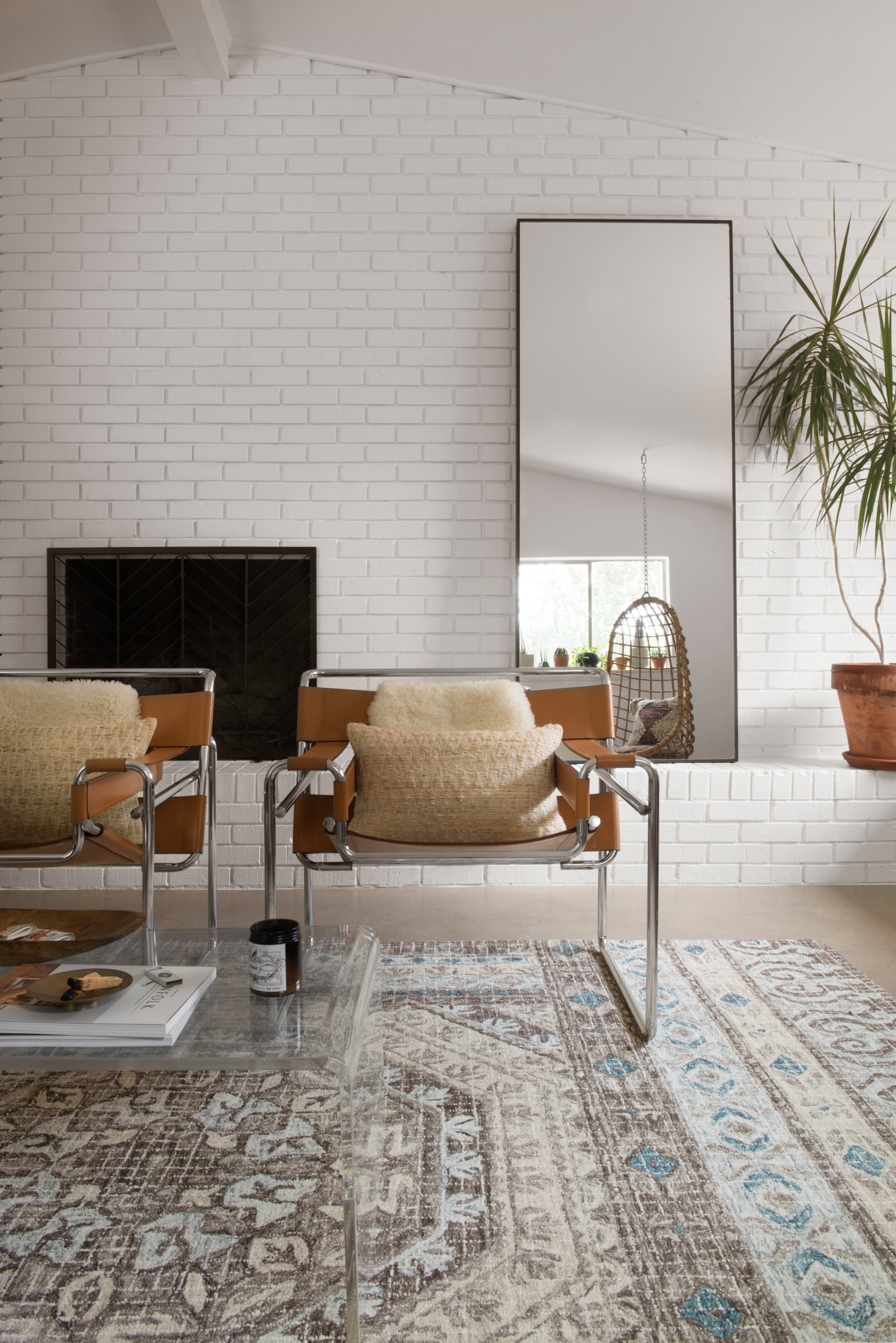 5'-0" x 7'-6" Area Rug