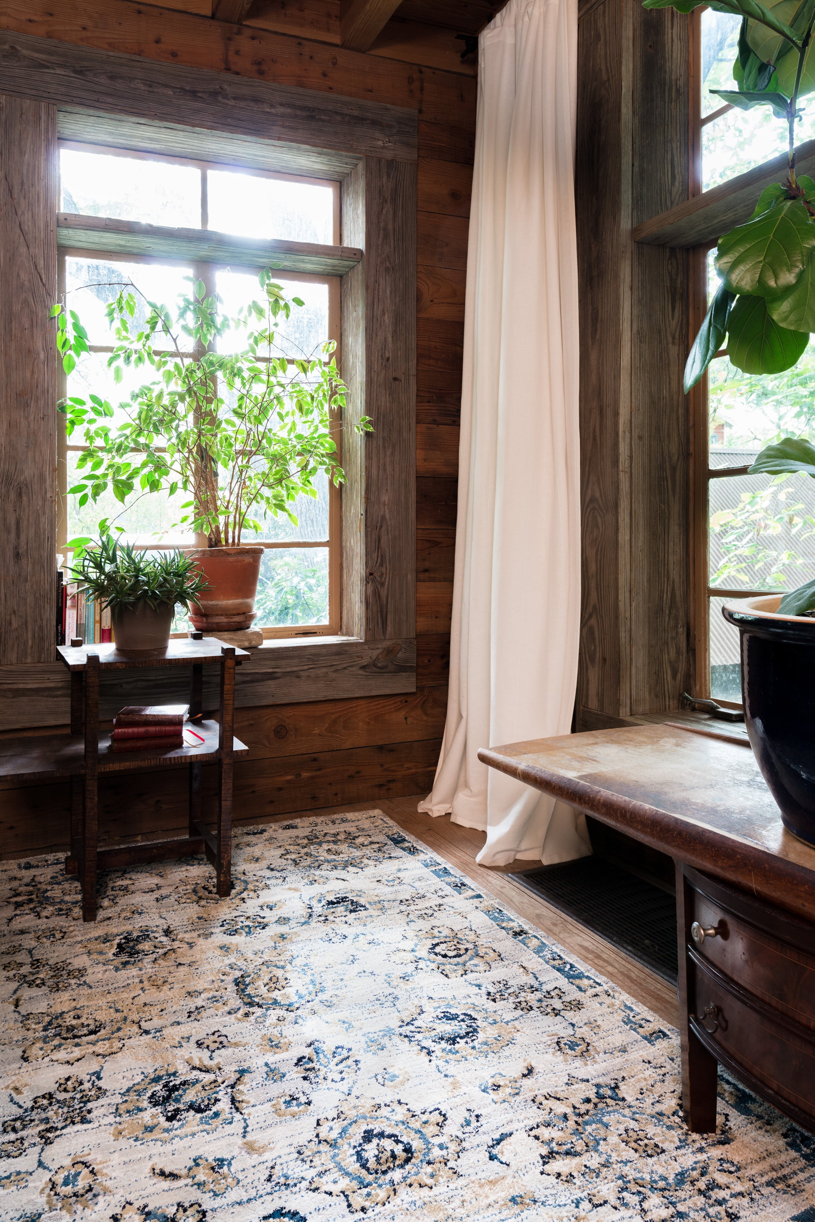 2'-7" X 10'-0" Rug Runner