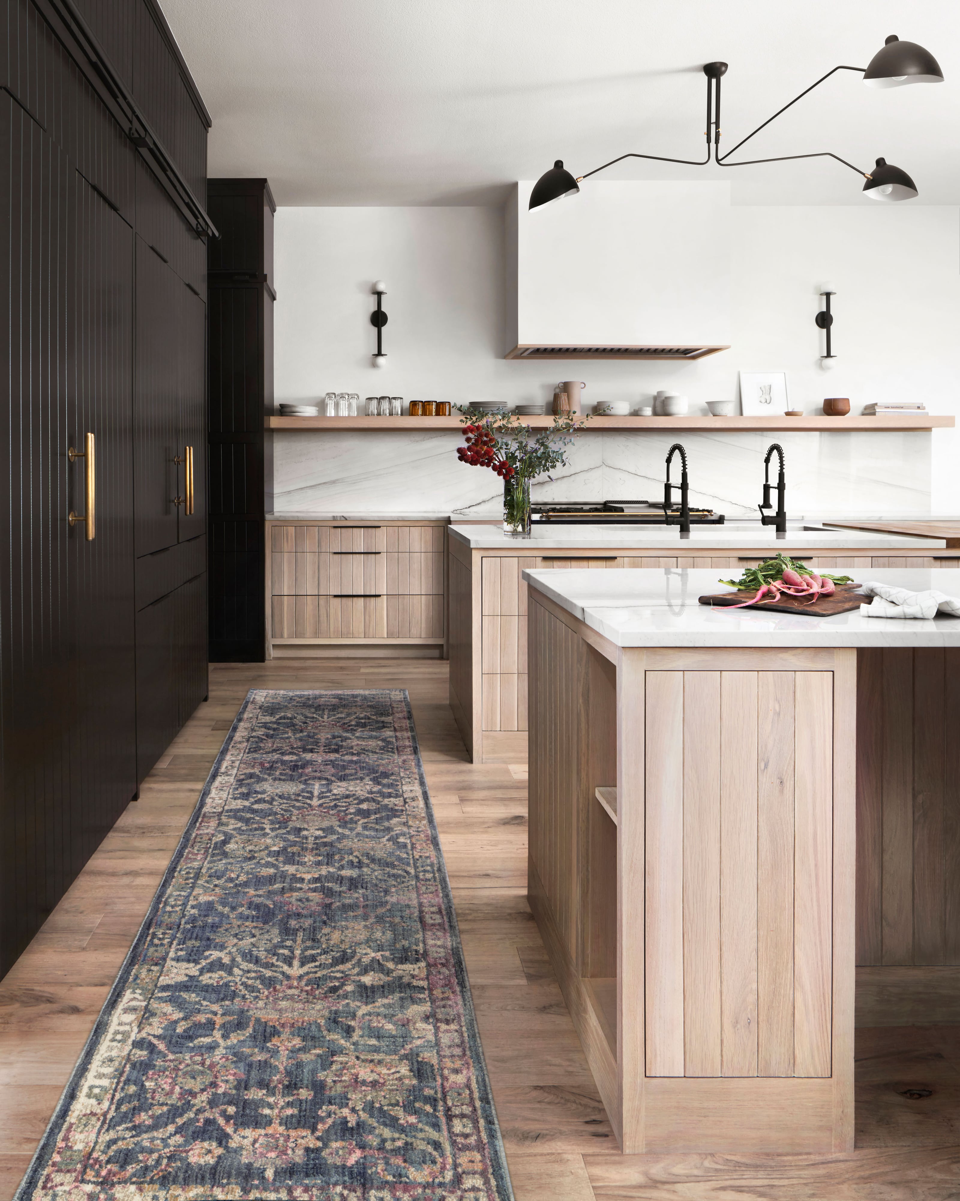 Loloi Rugs Giada 2'7" x 4' Navy / Multi Rug