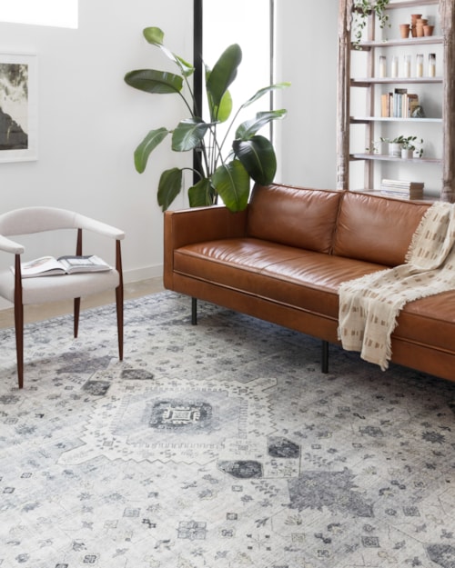 7' x 9' Silver / Grey Oval Rug