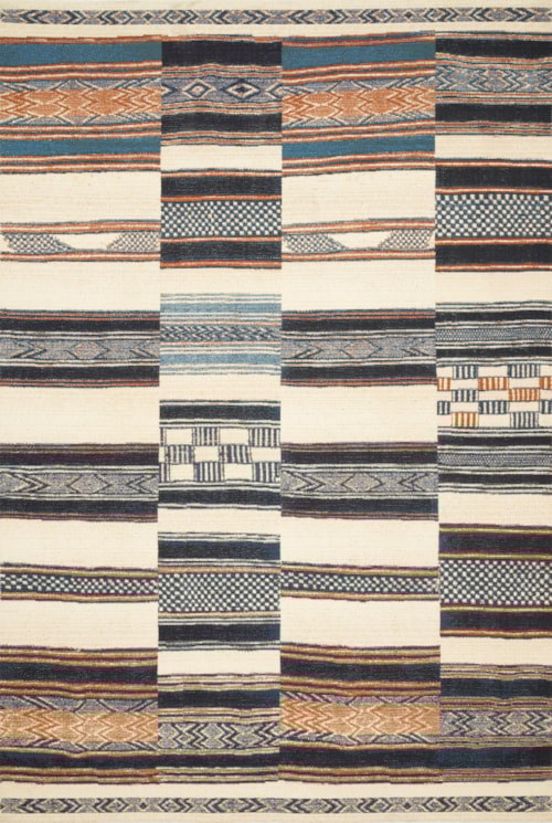1'6" x 1'6"  Ivory / Multi Rug