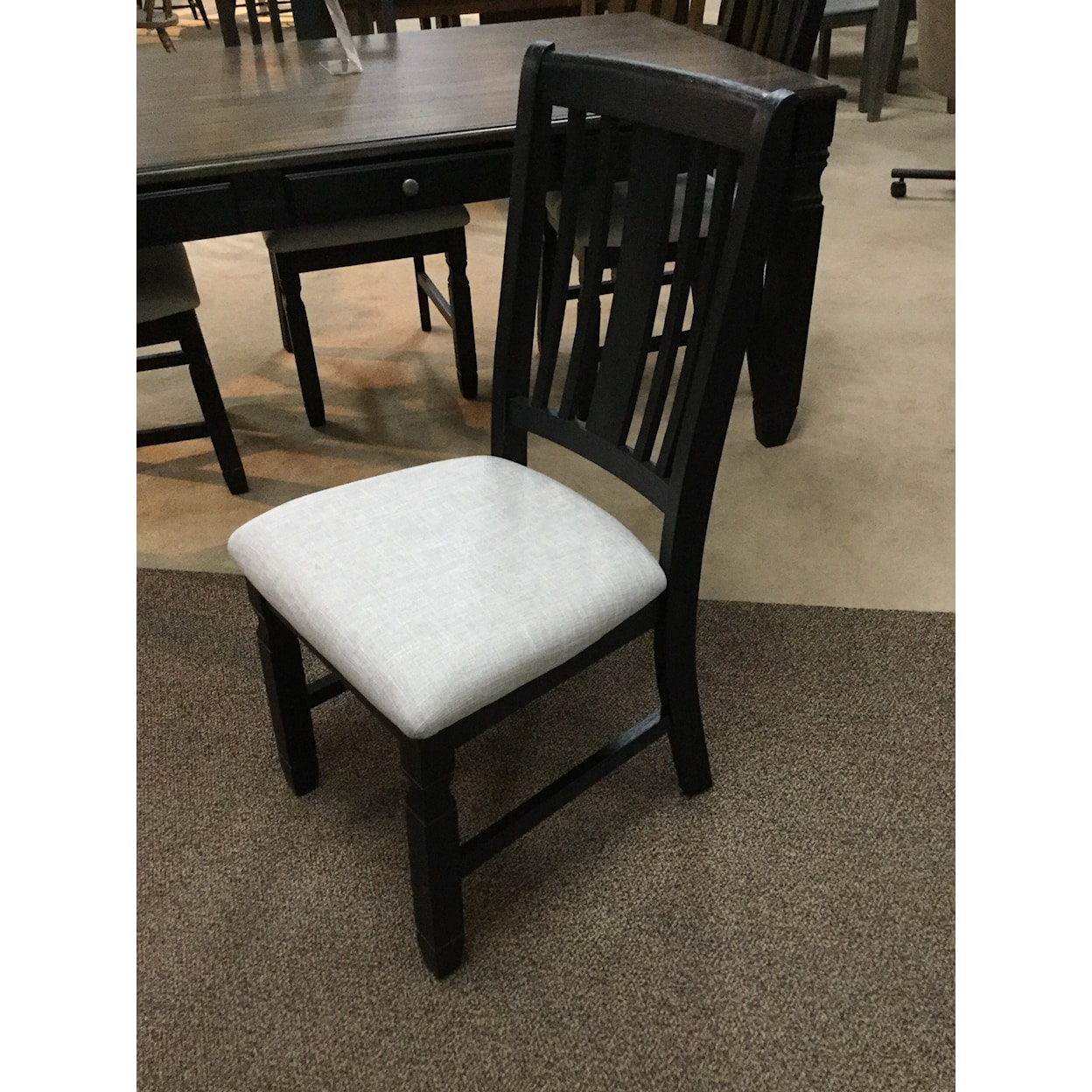 Avalon Furniture D00051 Dining Chair