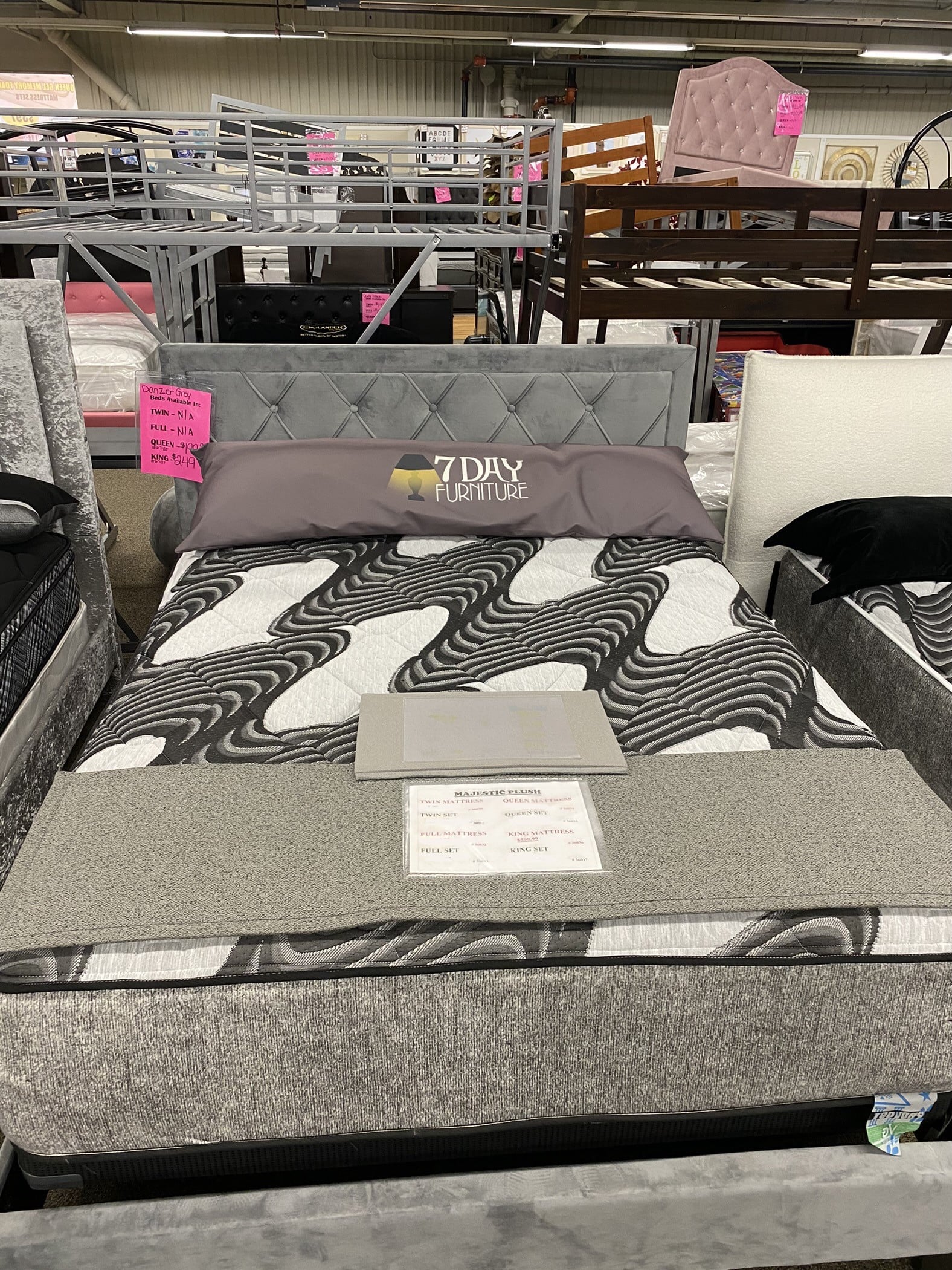 MAJESTIC PLUSH QUEEN MATTRESS |