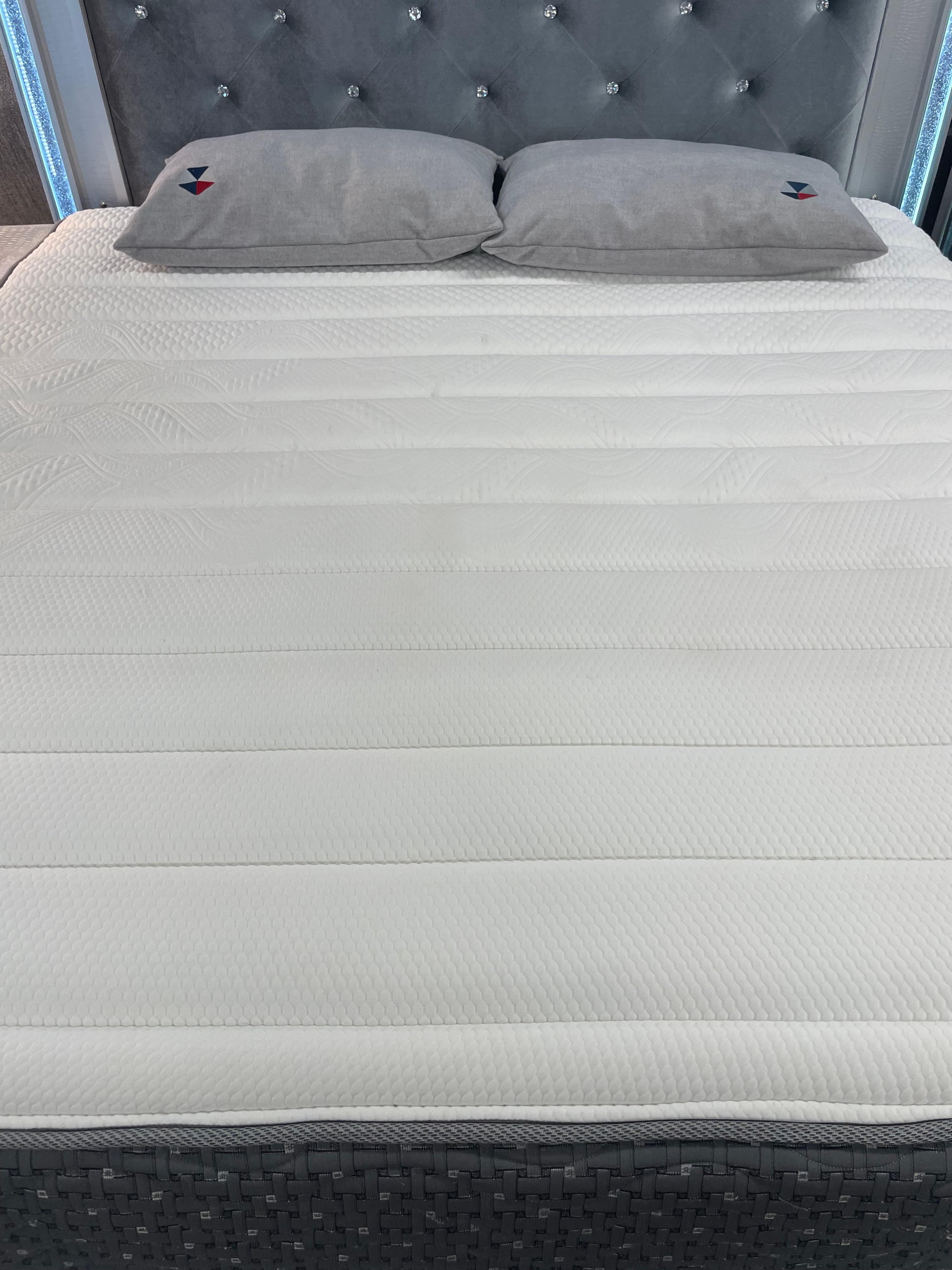 Sealy sapphire on sale latex mattress