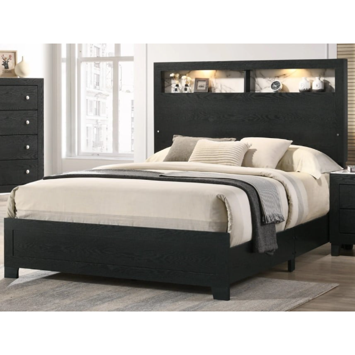 Crown Mark Kaden KADEN BLACK KING BED |