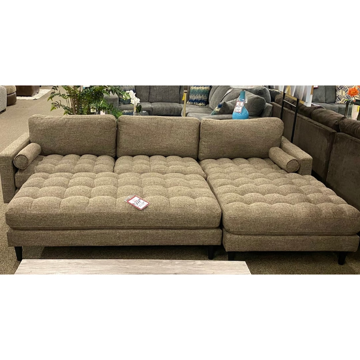 Lifestyle Beverly BEVERLY SADDLE 2 PIECE SECTIONAL |